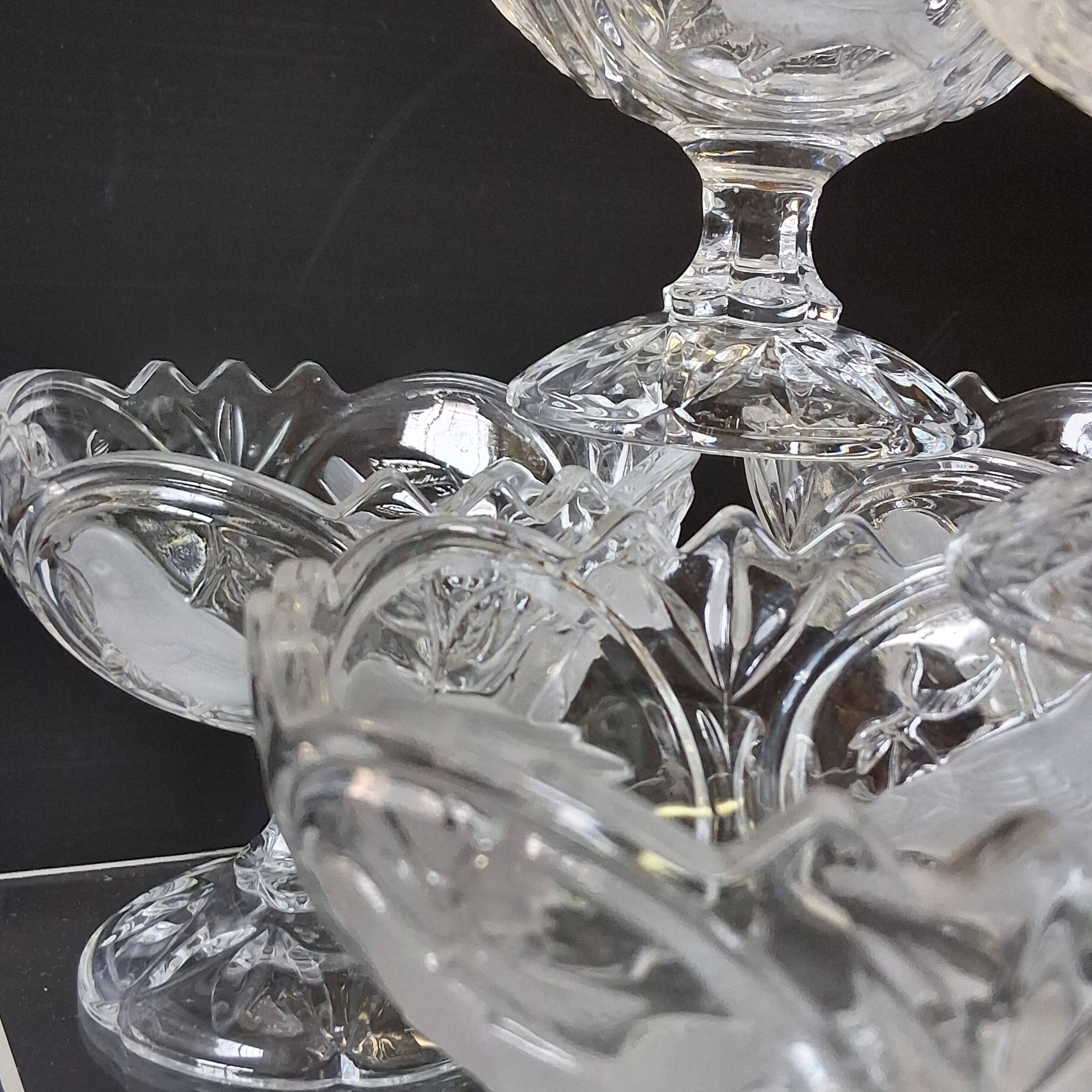 6 glass ice cream bowls in very good condition