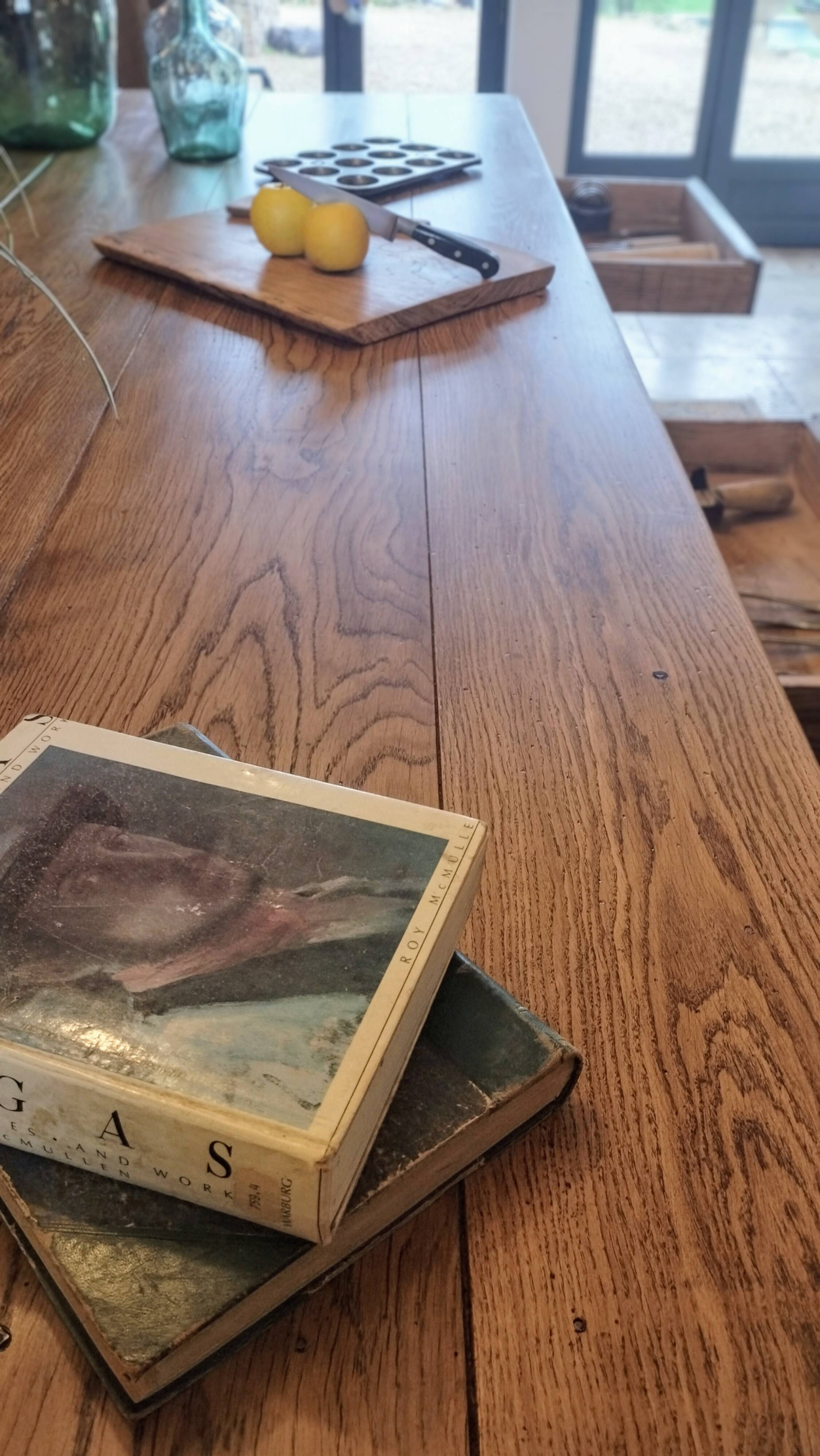 Large solid oak farmhouse table with two drawers 260 cm x 100 cm