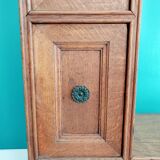 Meuble ancien asymétrique et atypique