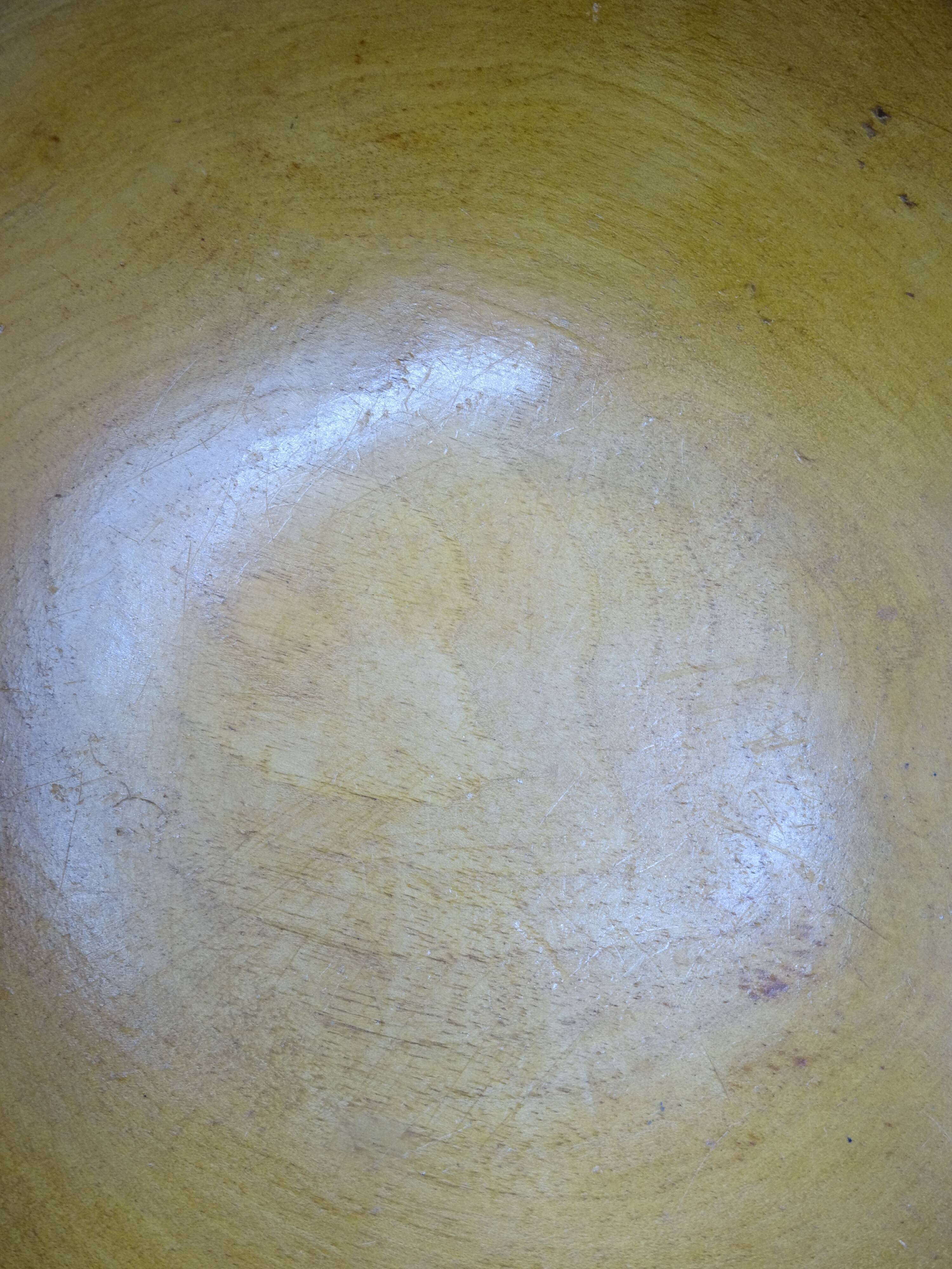 Wooden dish signed E - Circa 1960-1970