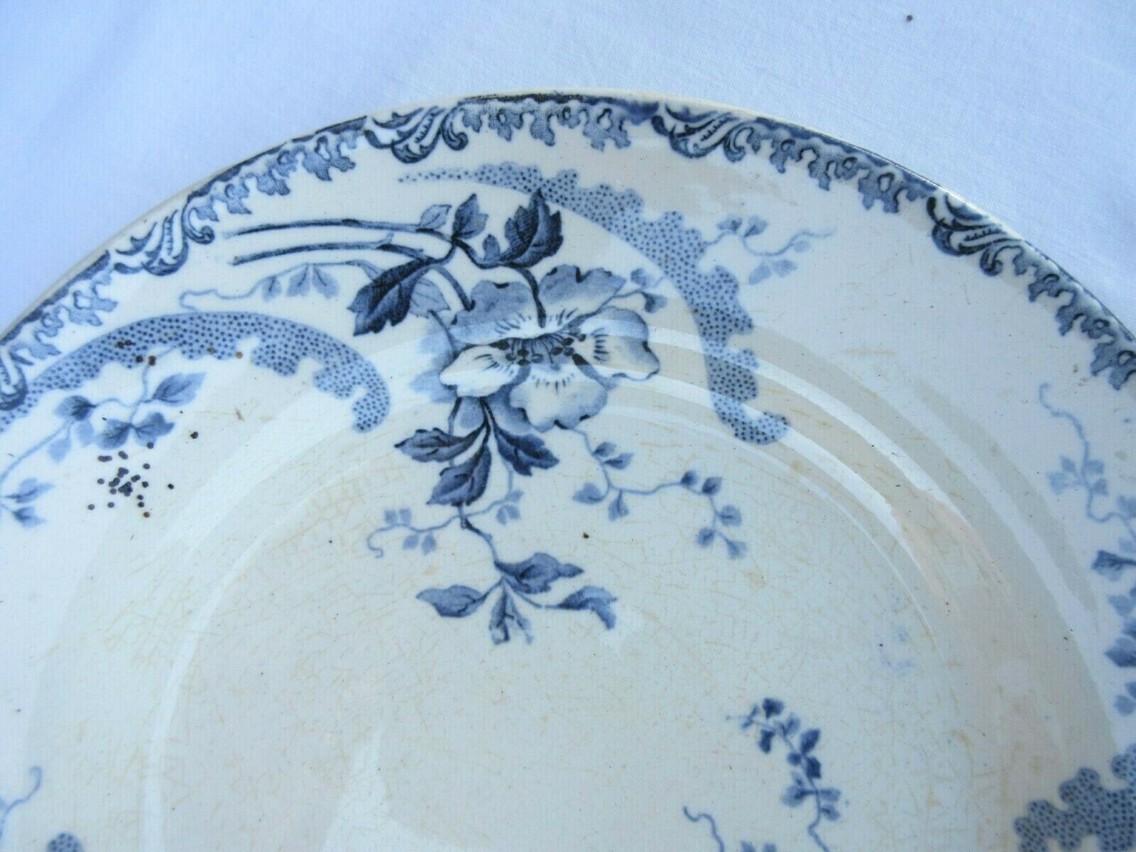 Flat plate Terre de Fer signed HB & Cie Choisy le Roi model Pornic