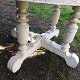 Dining room table