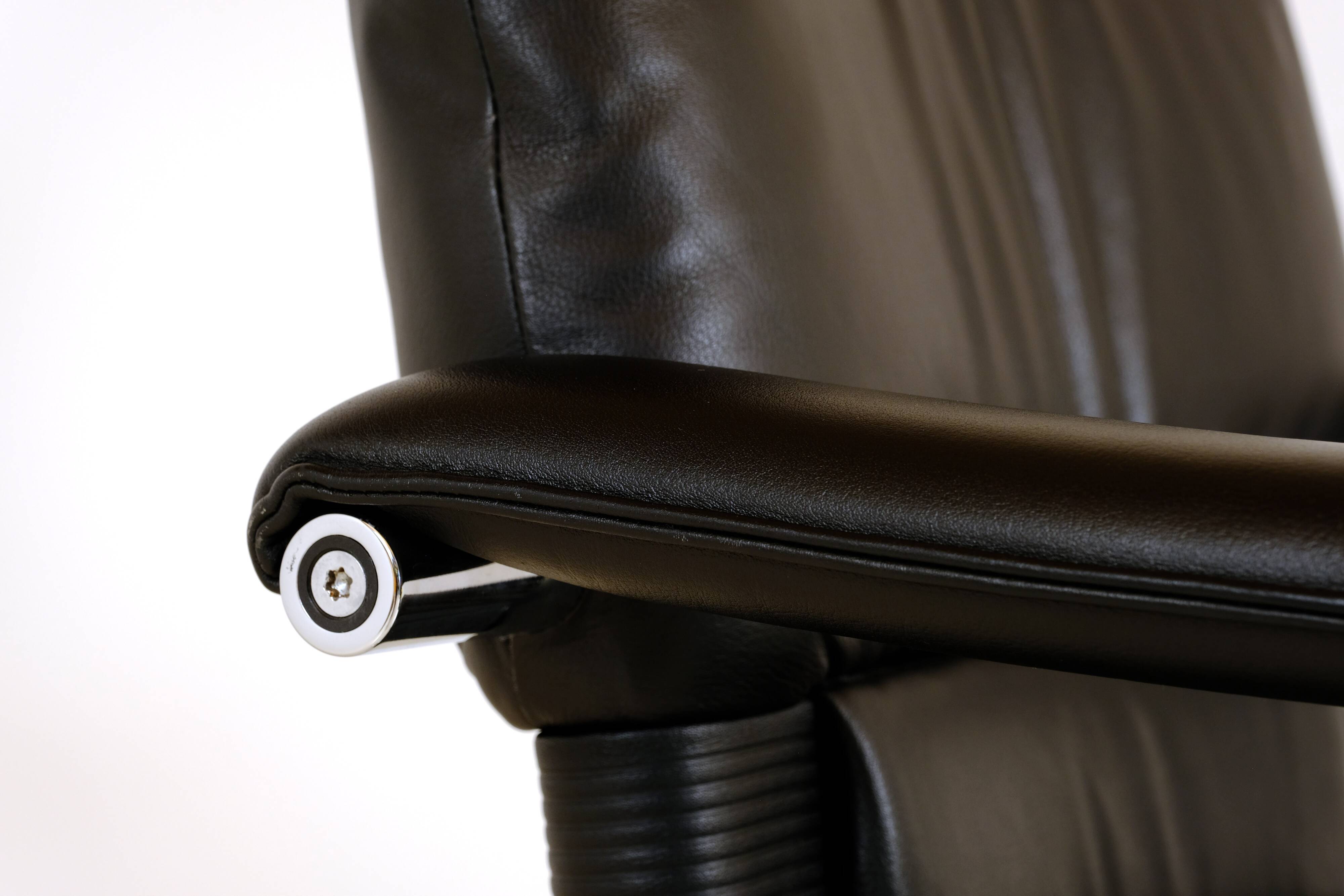 Fauteuil cuir "Figura" de Mario bellini pour Vitra
