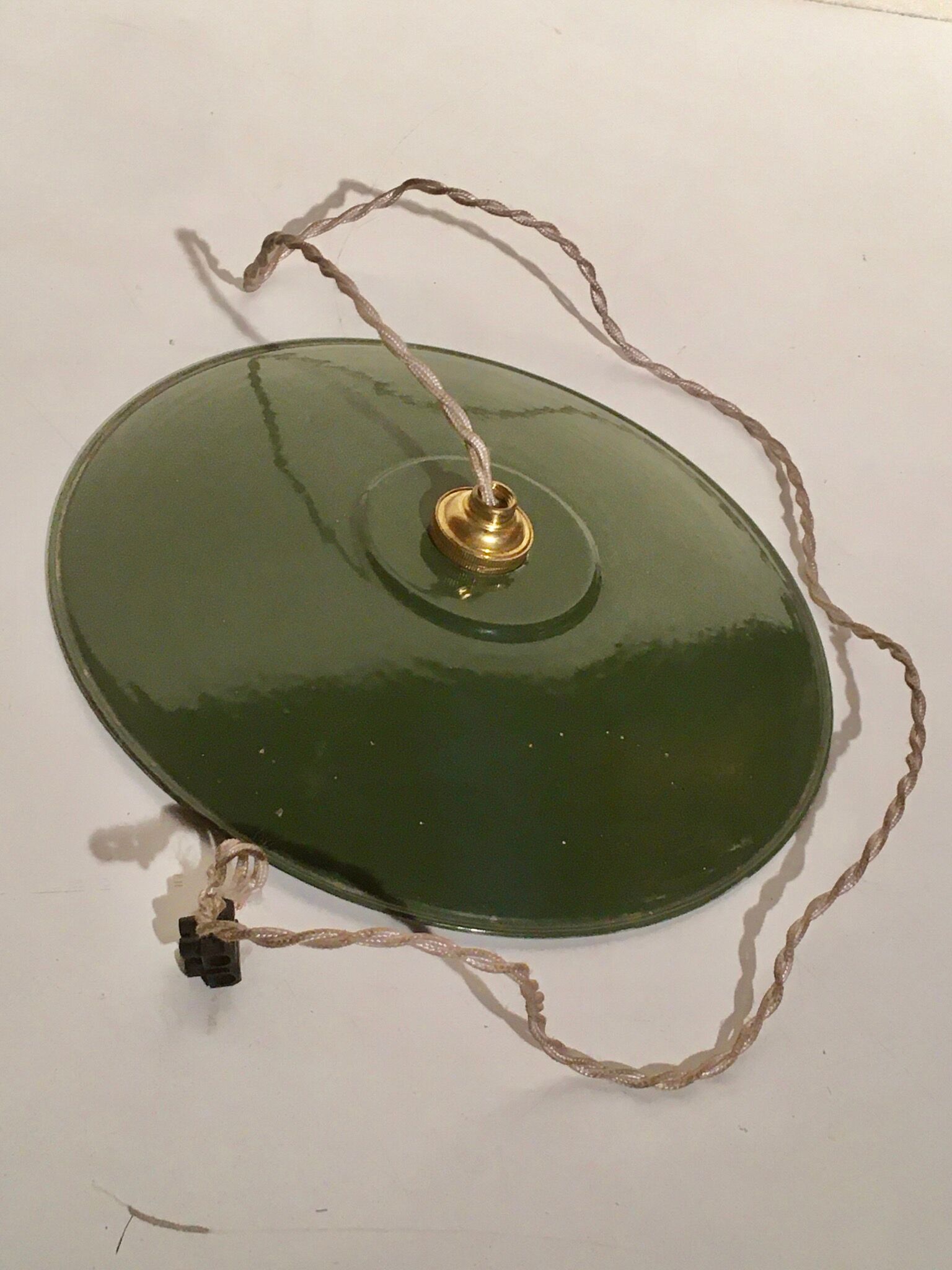Industrial hanging lamp with green and white enamelled tin blinds