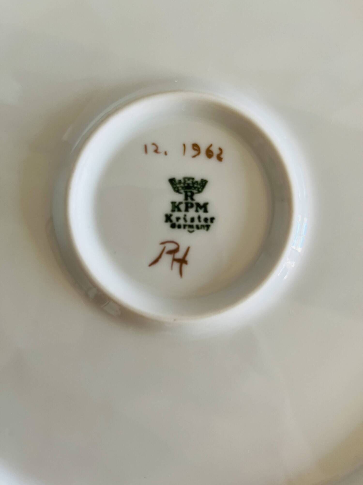 Vintage cake dish in German porcelain, KPM Krister Germany, decoration.