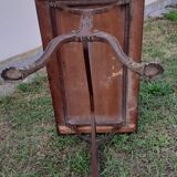 Table de bistrot ancienne dessus bois pieds fonte
