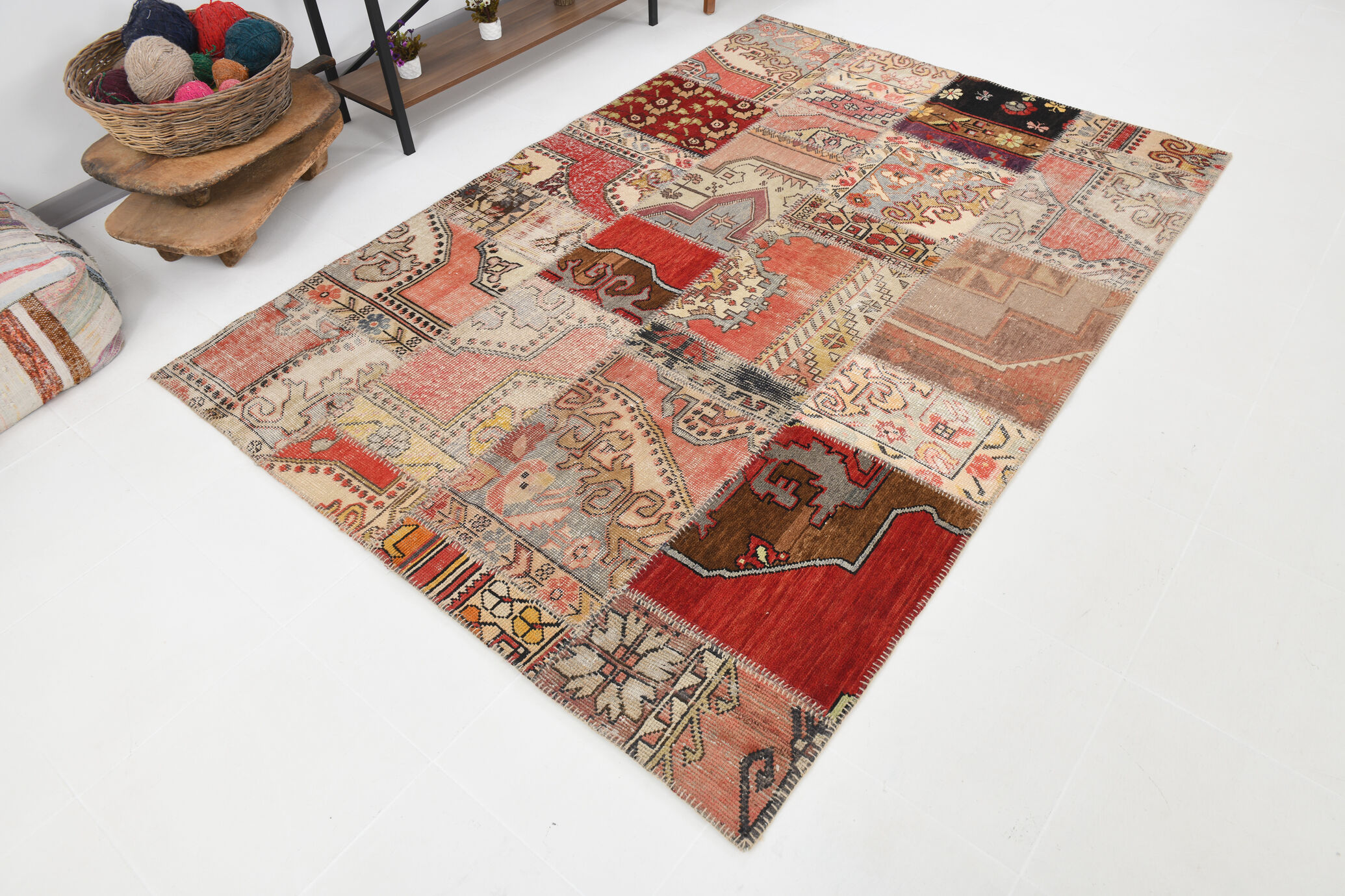 5x8 Neutral Red Beige Oushak Patchwork Rug 245x168Cm