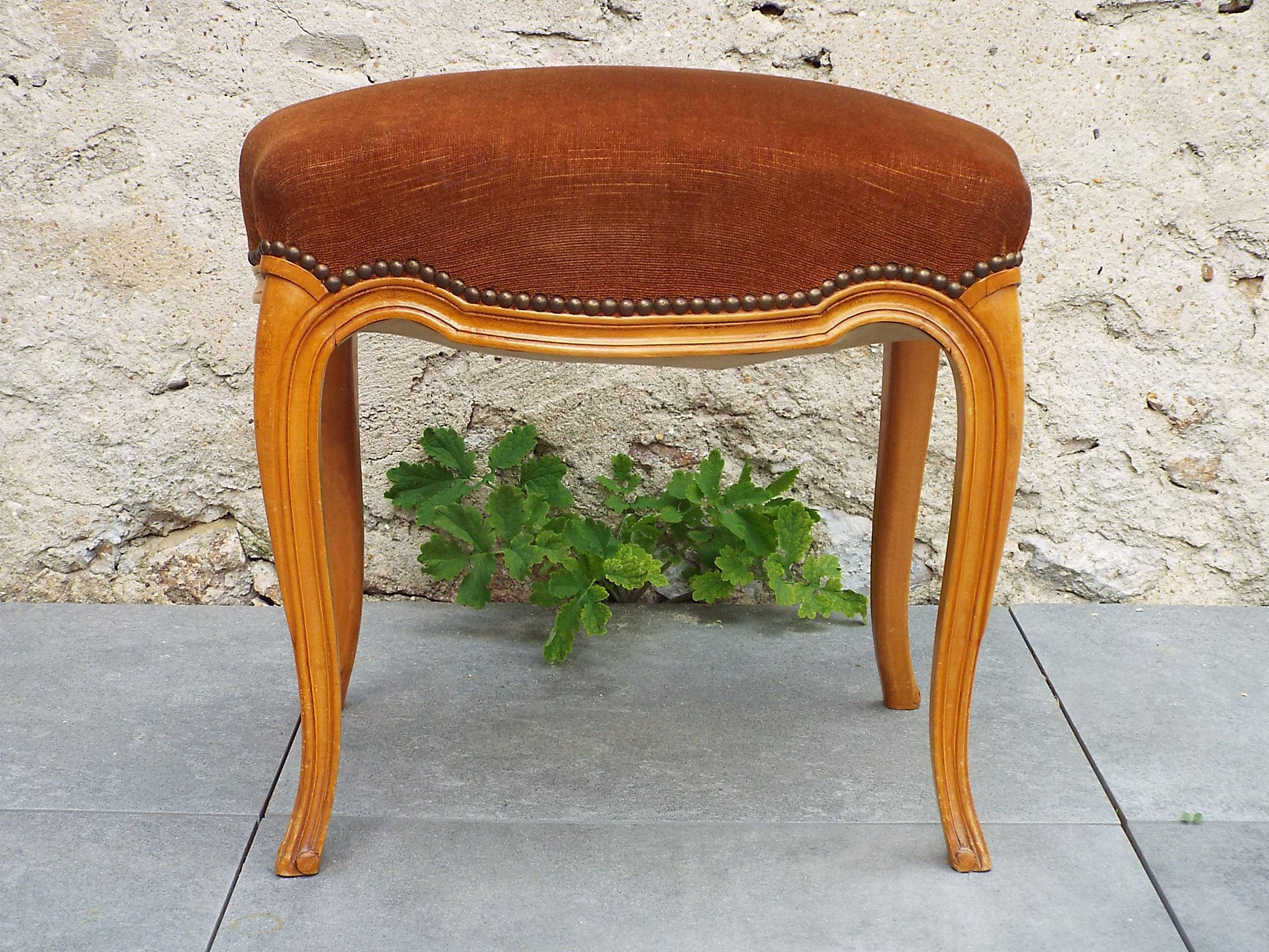 Louis XV style stool