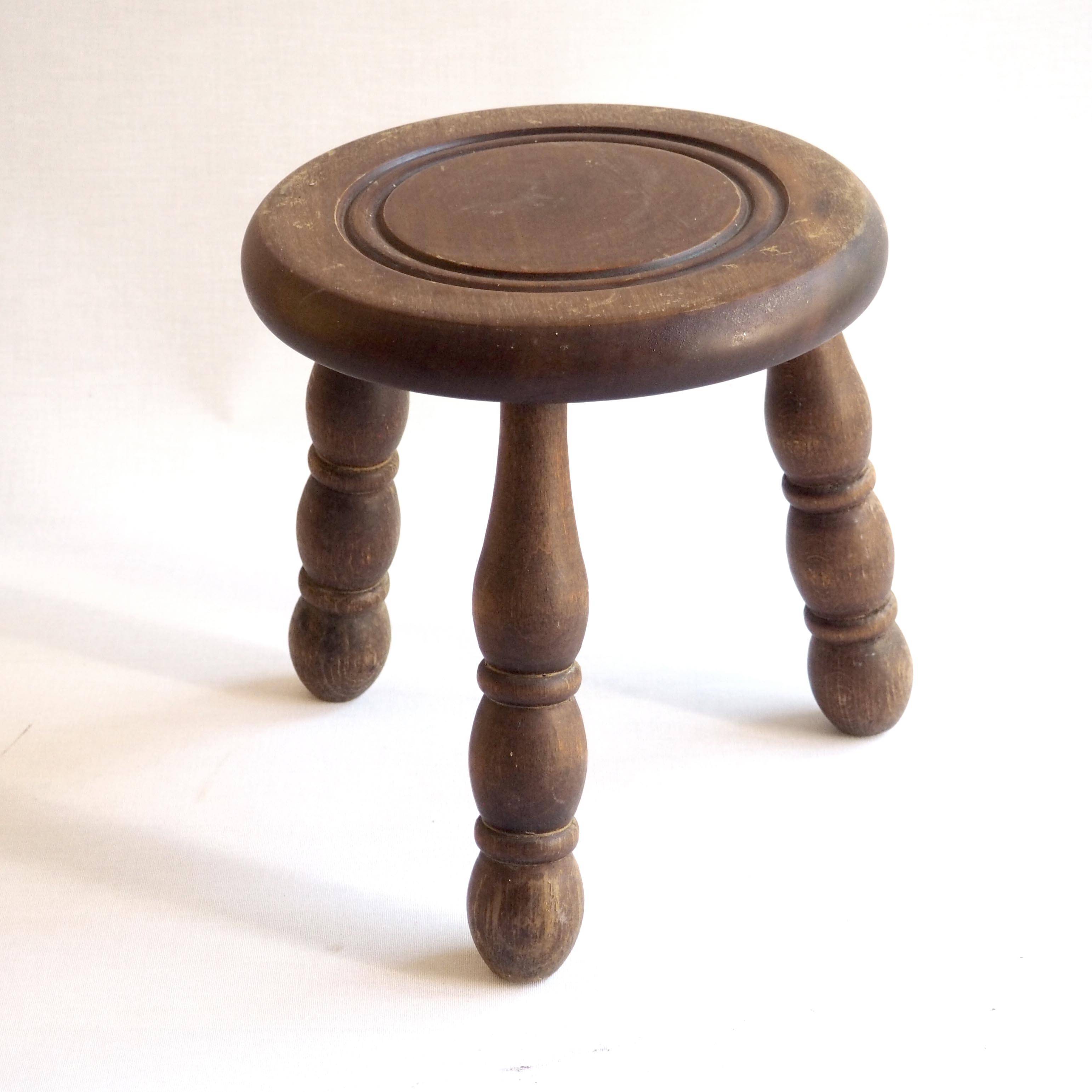 Tripod stool for wooden plant holder