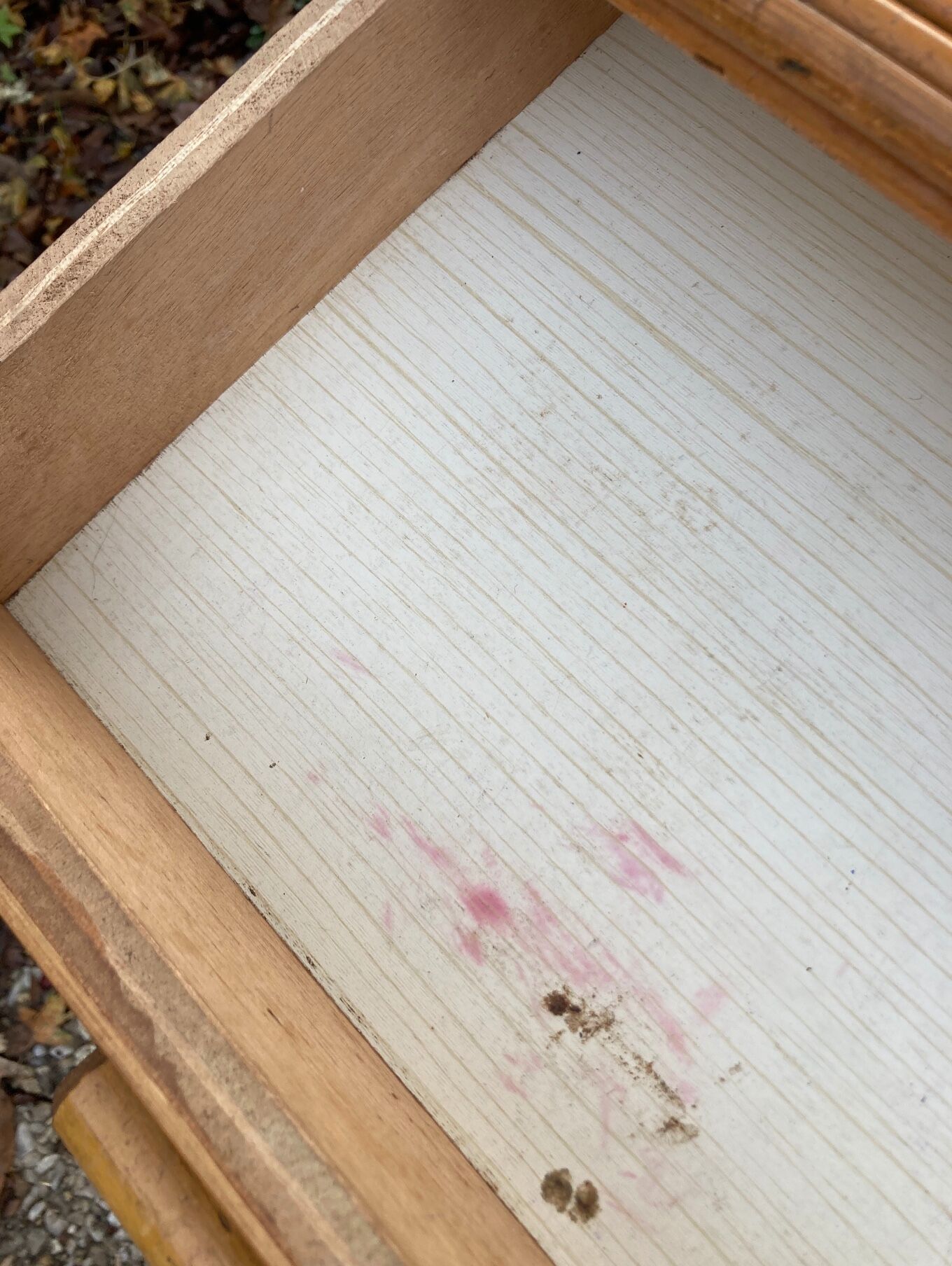 Vintage rattan magazine rack table