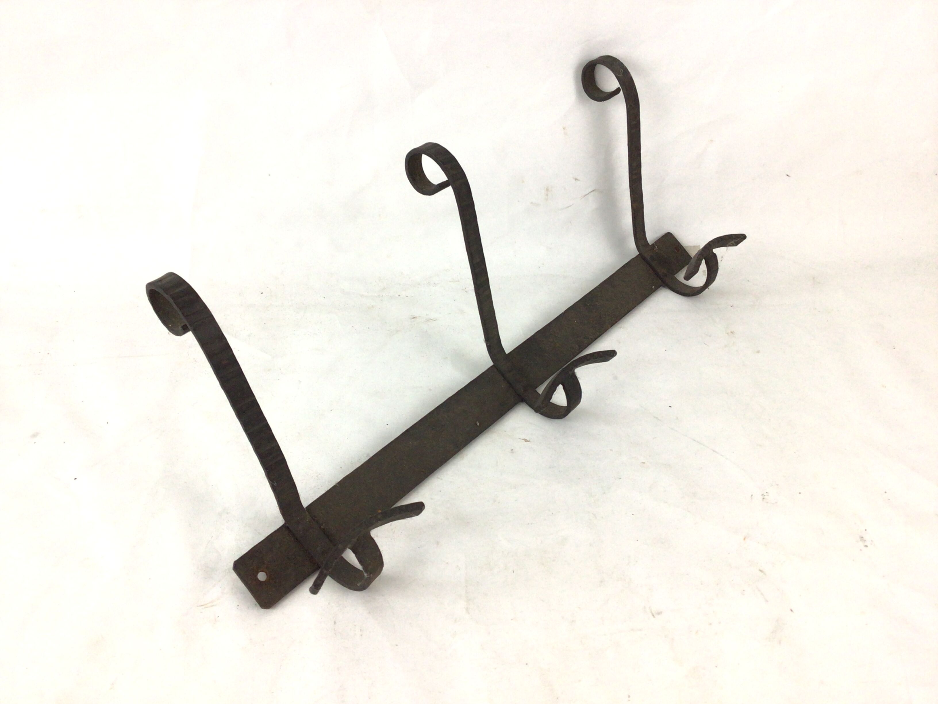 Patère en fer forgé porte manteaux
