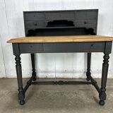 Stepped desk