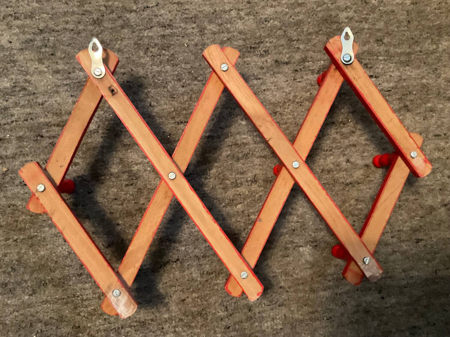 Wooden accordion coat rack from the 70s