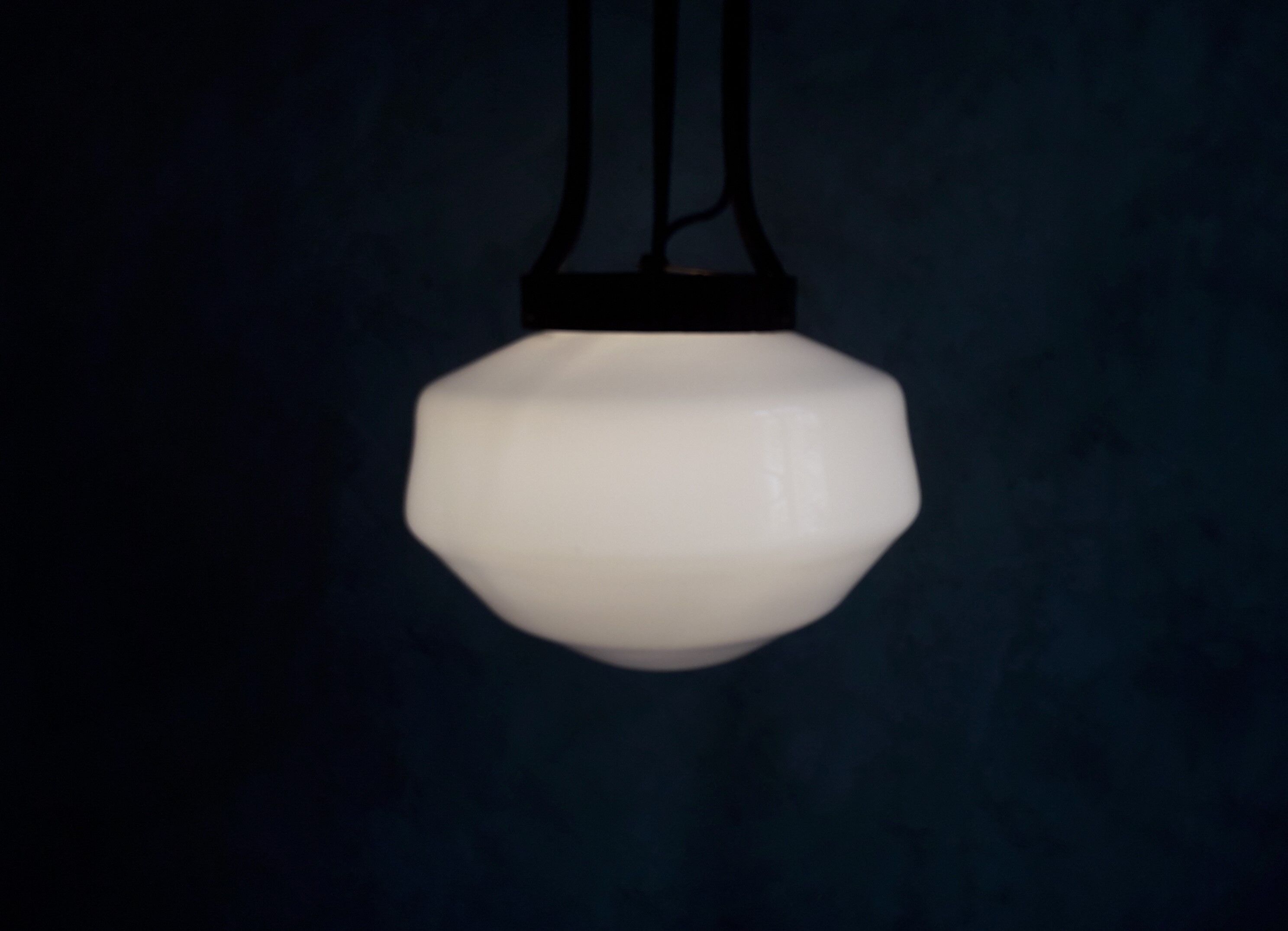 Art Deco hanging lamp