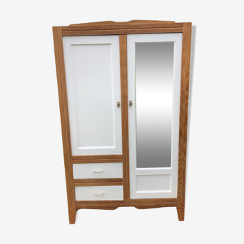 Armoire penderie .