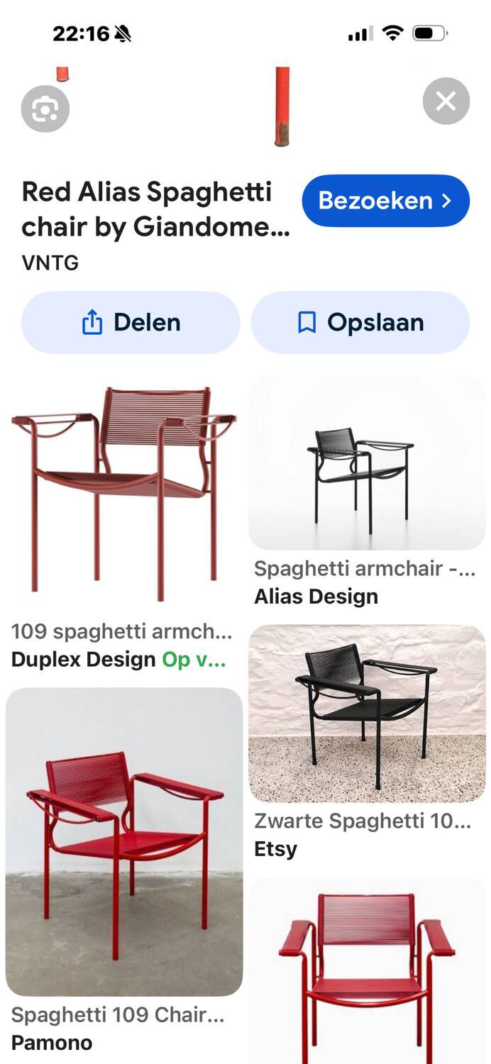 Chaise spaghetti pour Alias