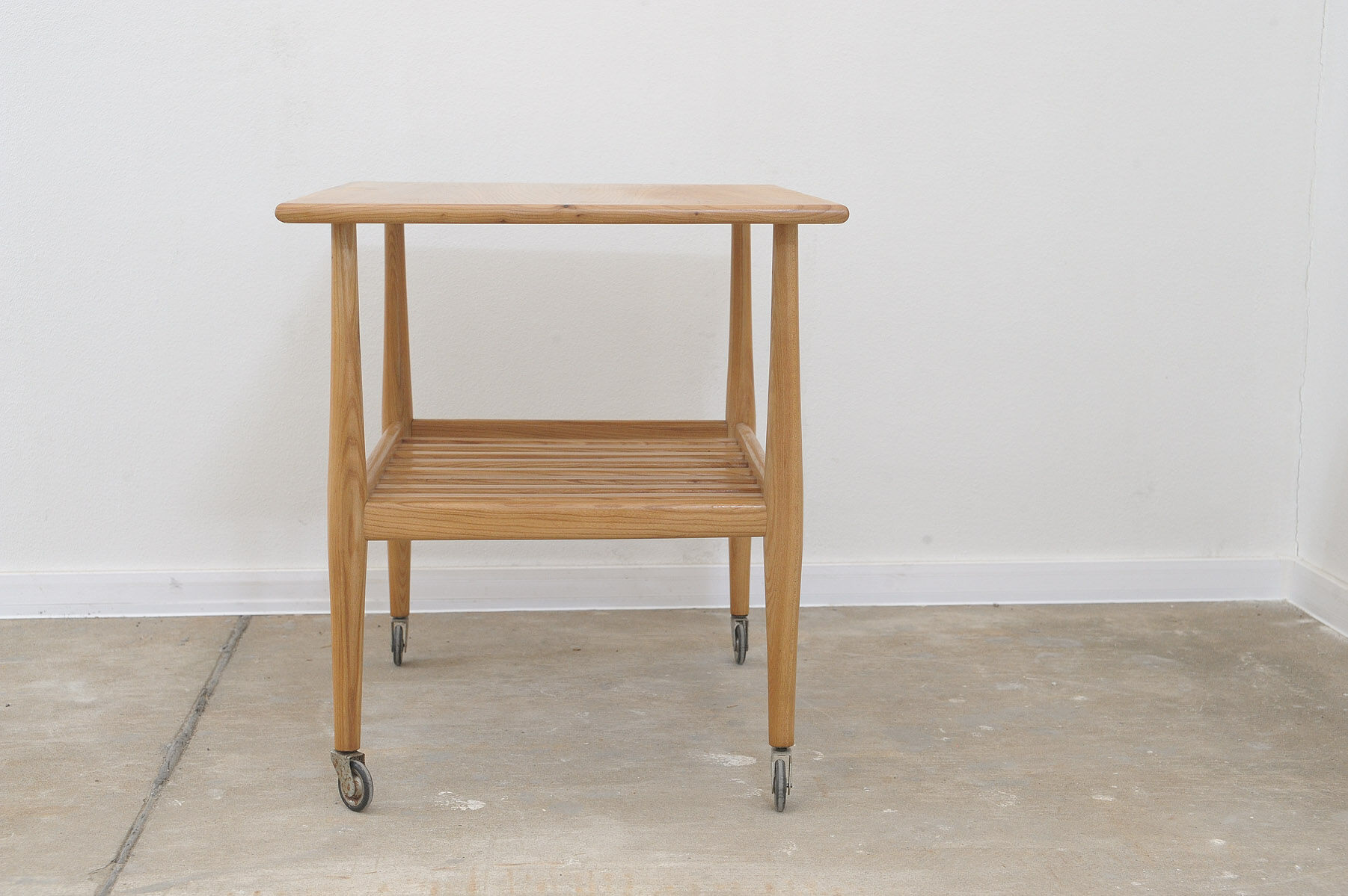 Table de service du milieu du siècle par Krásná Jizba, années 1950, Tchécoslovaquie