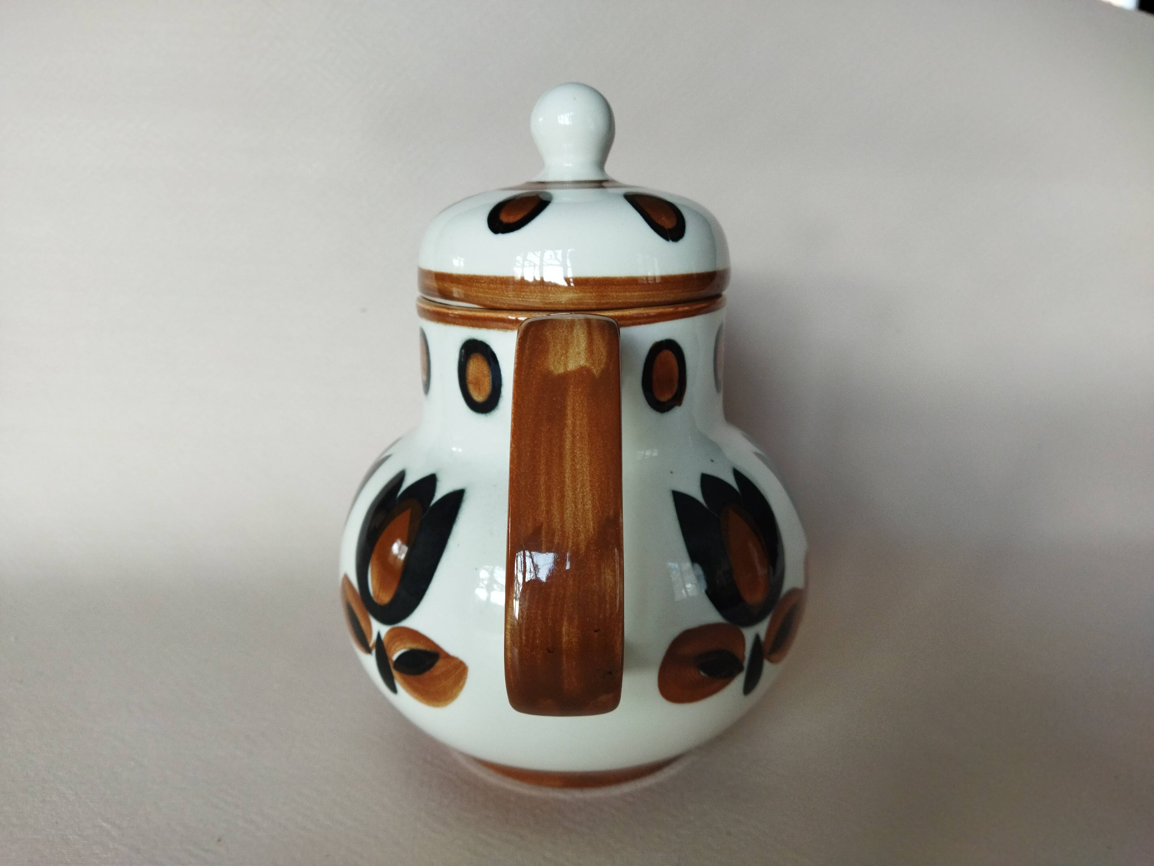 Kimono jug from Boch La Louvière