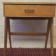 Bureau pieds compas
