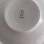 Wallendorf porcelain vase 1764, hand-painted floral decoration.