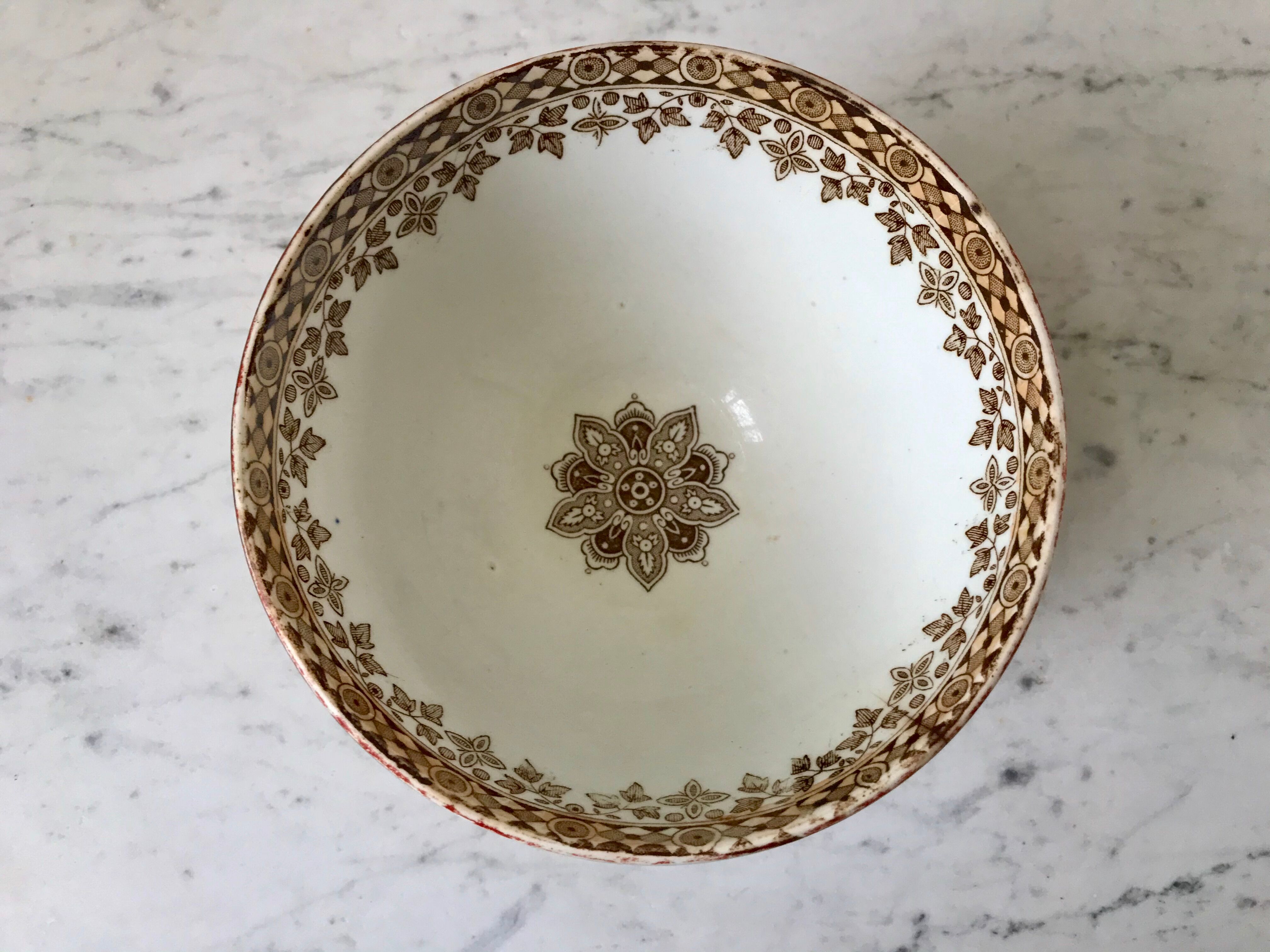 Bowl in iron earth model "persian" late nineteenth