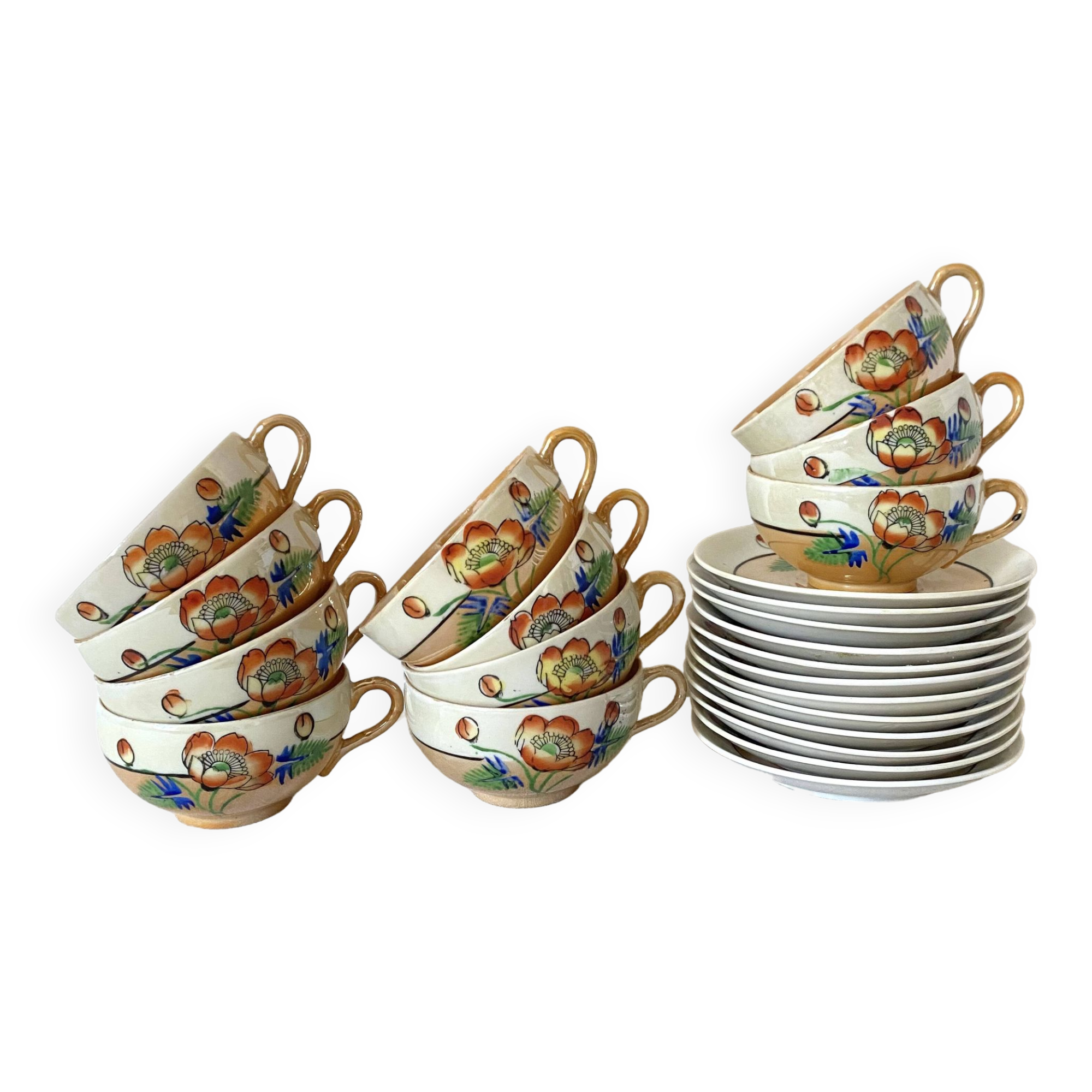 Fine mother-of-pearl and floral porcelain cups, Japan