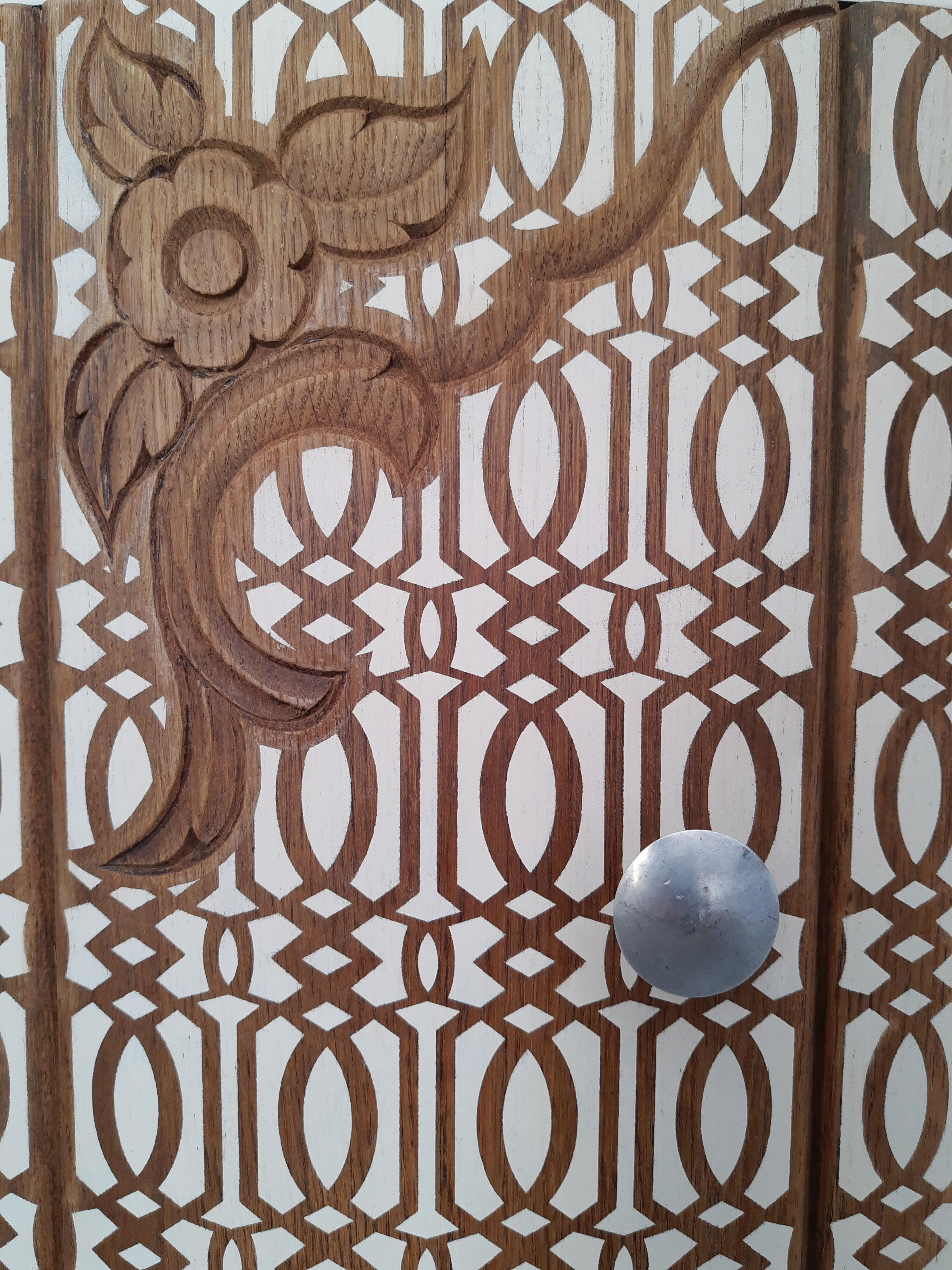 30s bedside table redesigned