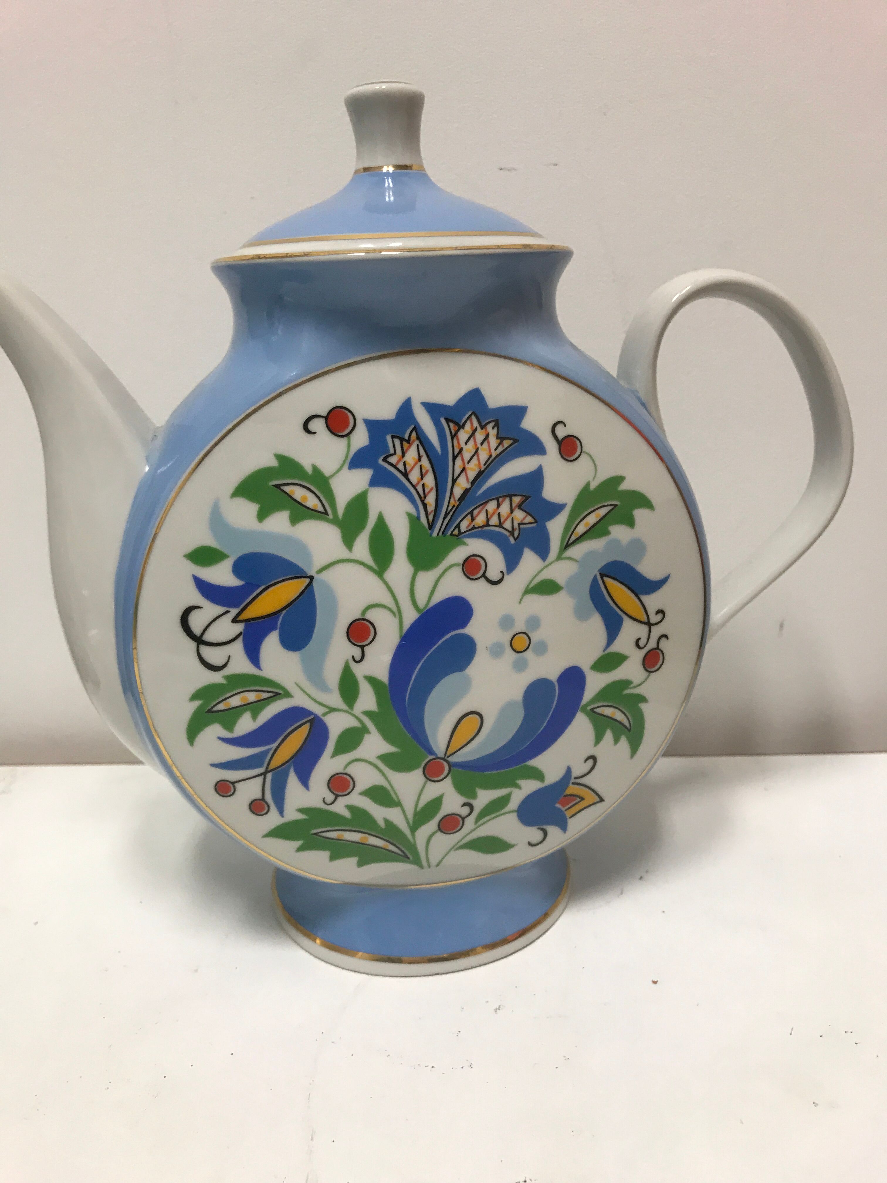 Teapot porcelain from Poland decorations from Russian inspiration