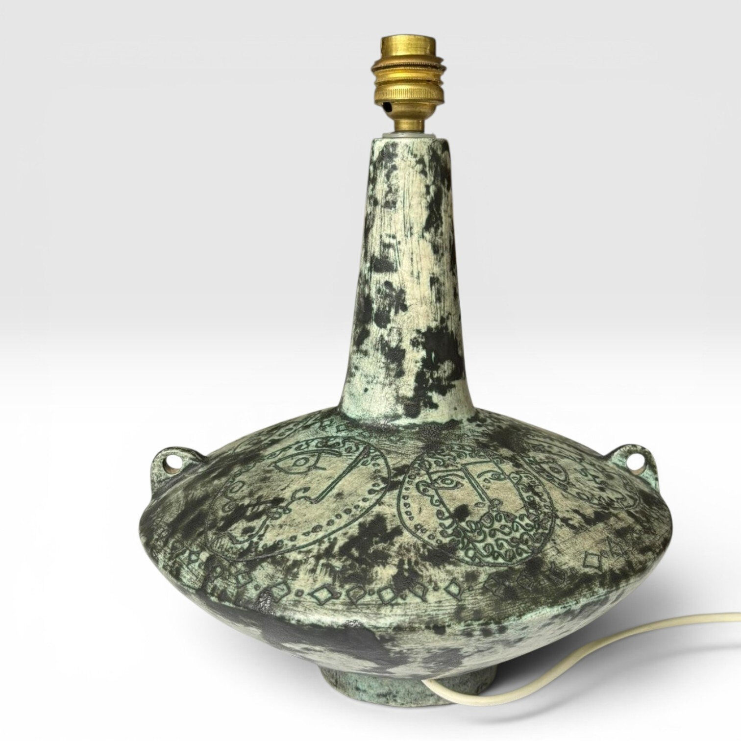 Jacques BLIN, pied de lampe à décor de visages stylisés