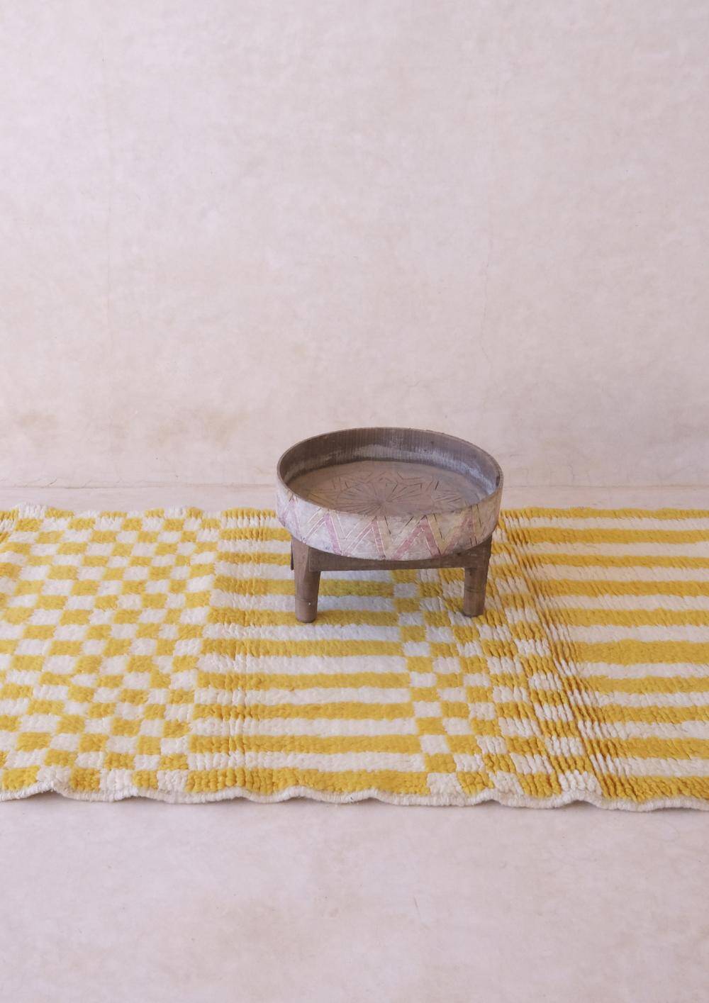 Tapis à rayure jaune et blanc - 206 x 101 cm