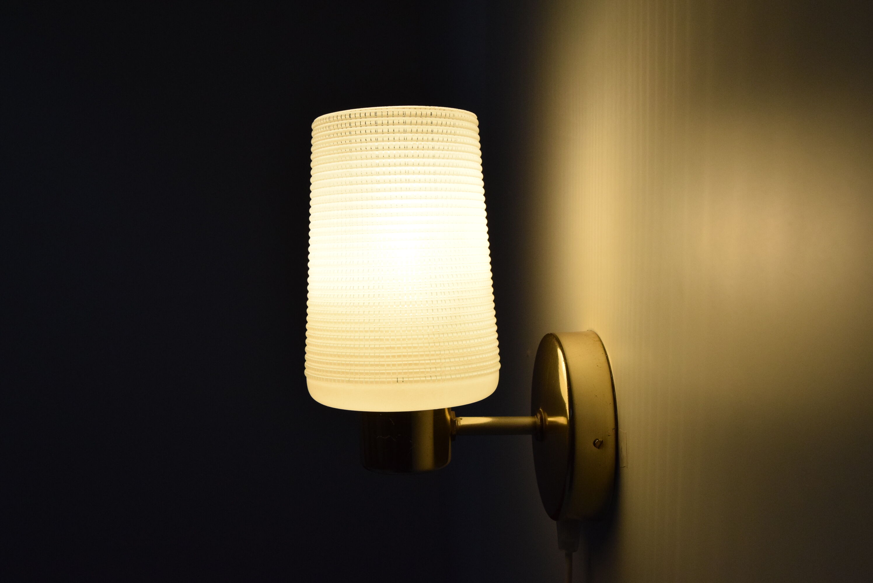 Mid-century design wall lamp, 1960's