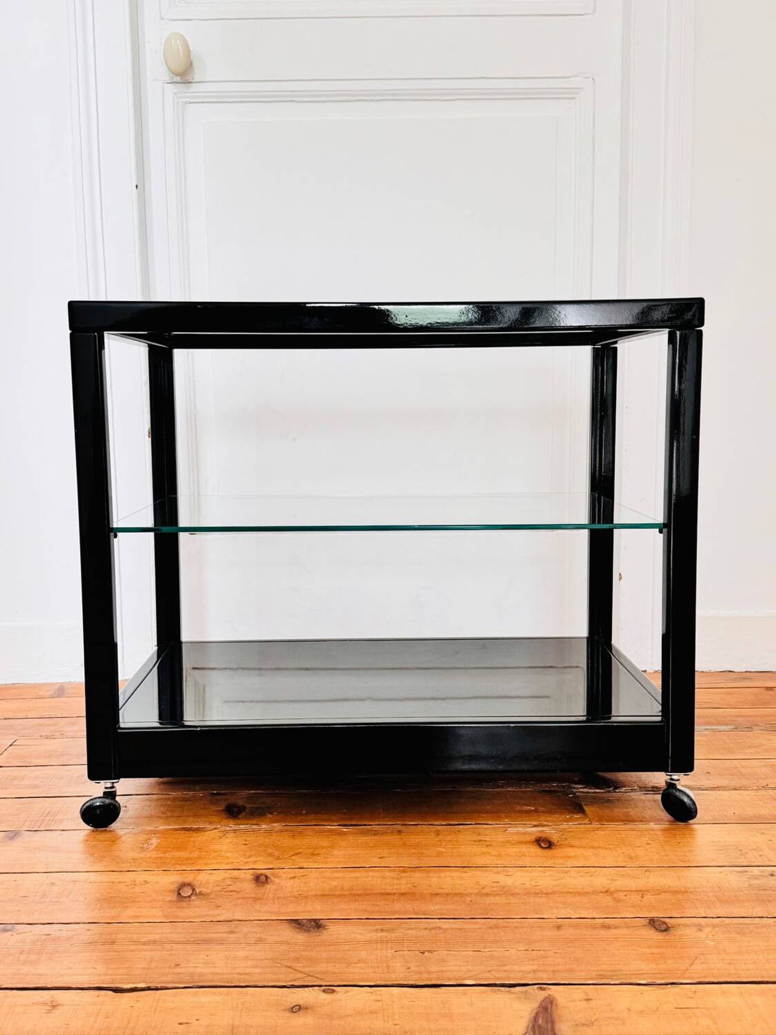 Trolley, occasional piece of furniture on vintage wheels