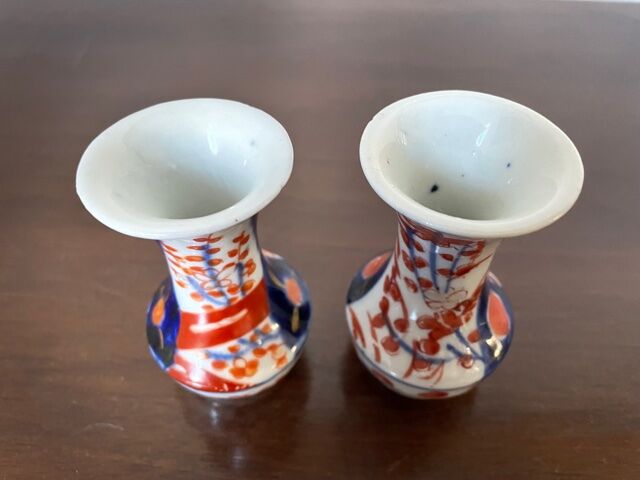 Paire de vases miniatures porcelaine imari