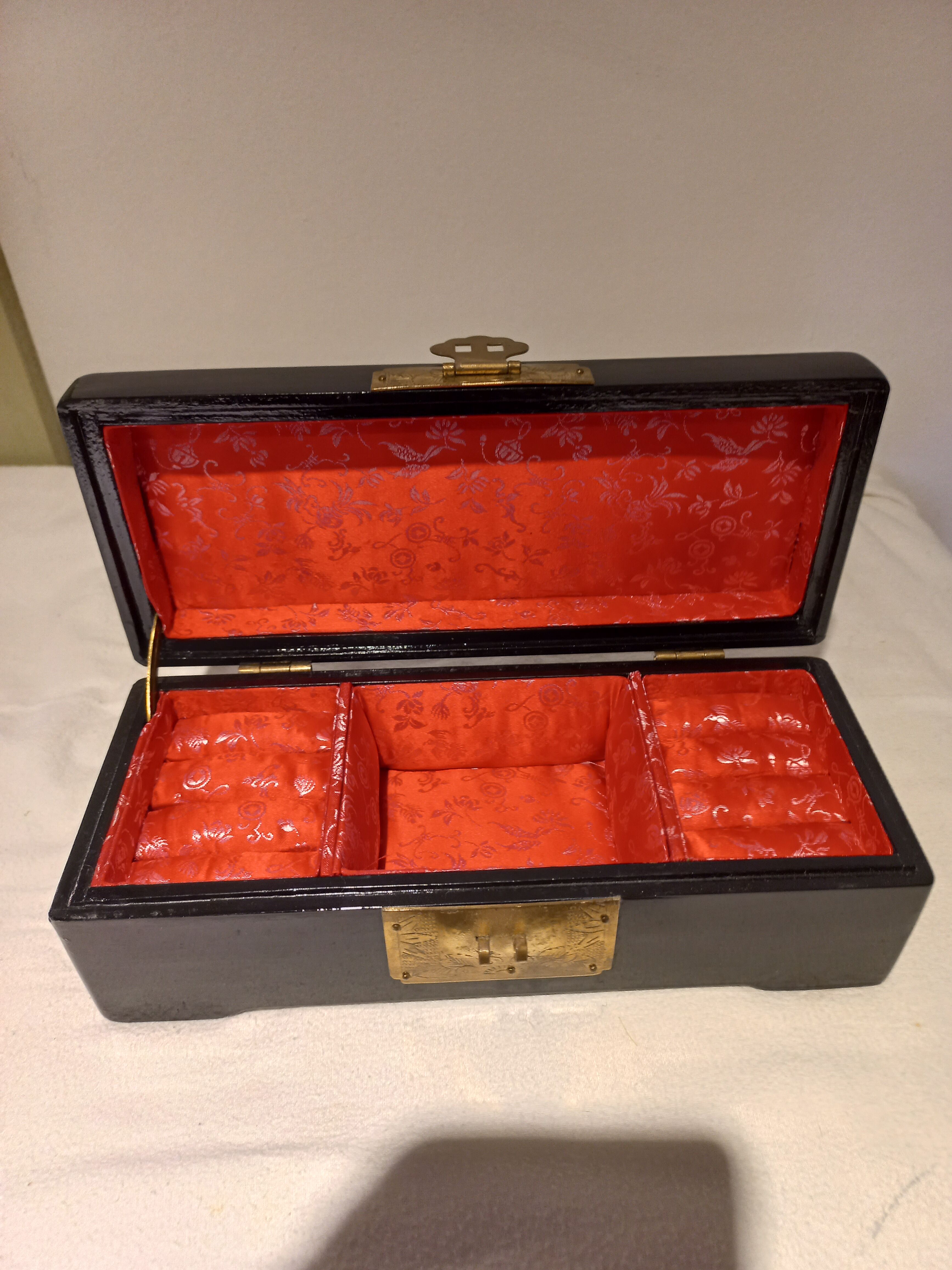Chinese lacquer jewelry box