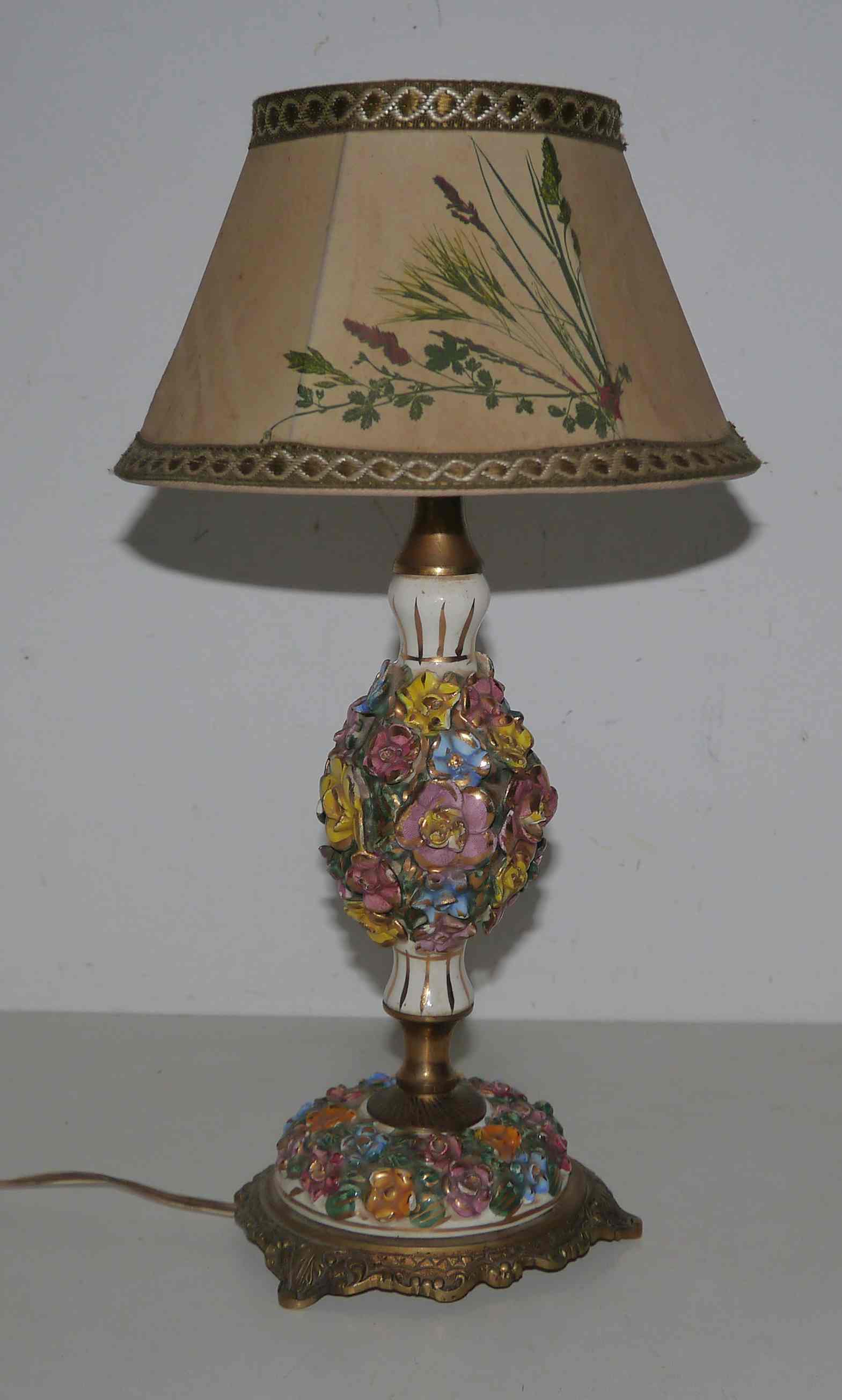 Lamp or night light bronze and ceramic glazed flowers