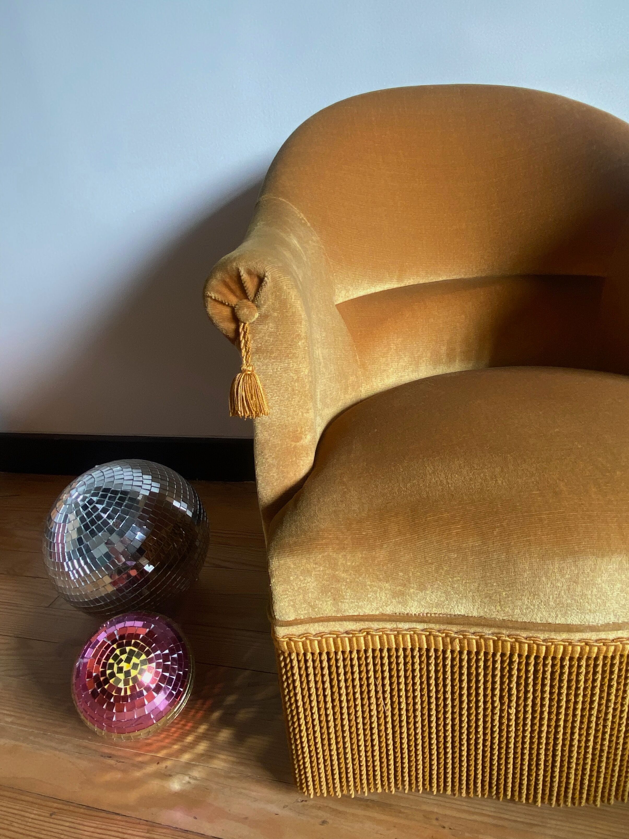 Vintage golden yellow toad armchair