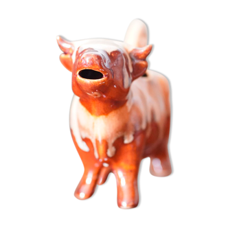 Small cow-shaped decanter