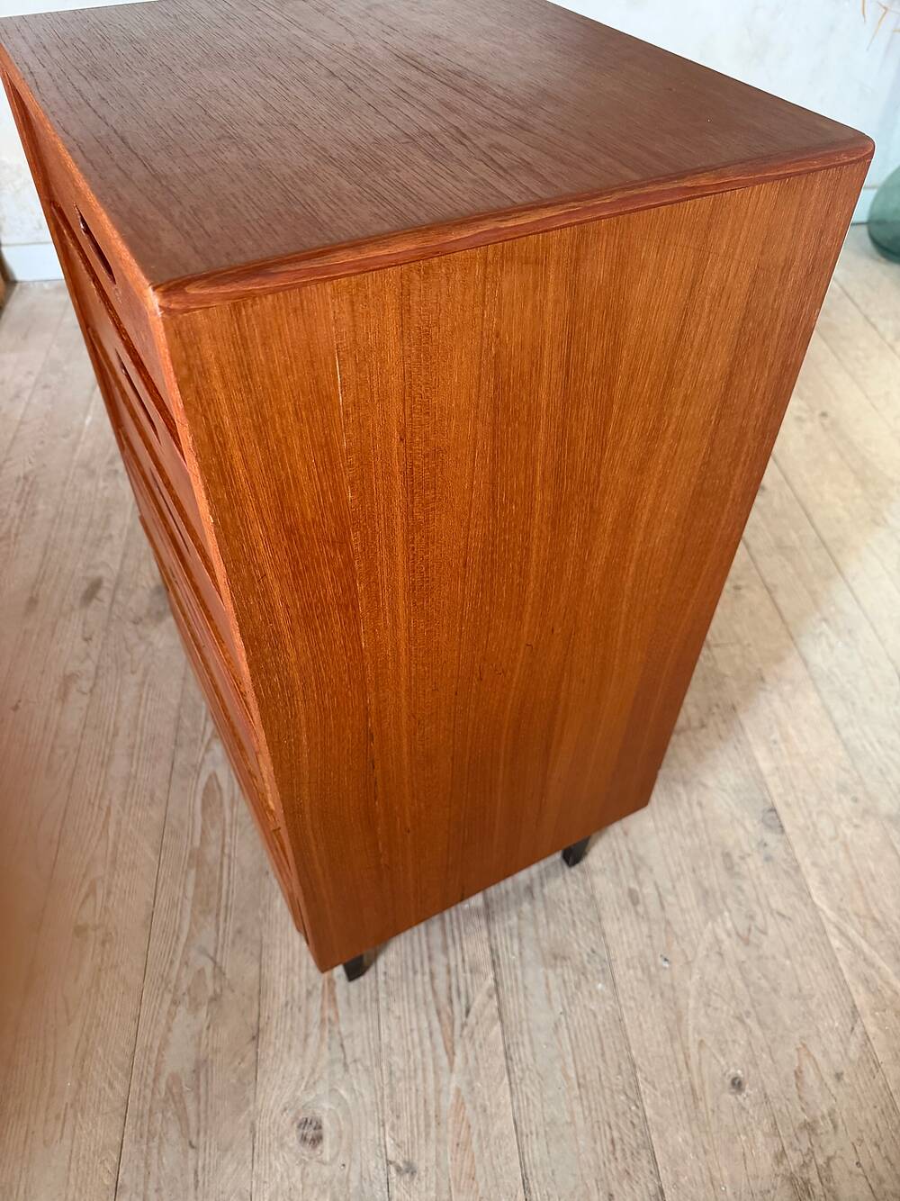 Commode scandinave vintage en teck
