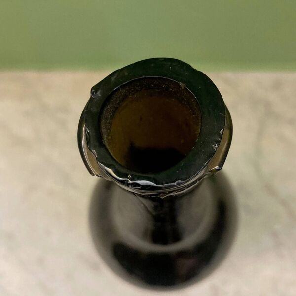 Bouteille ancienne 18ème en verre soufflé