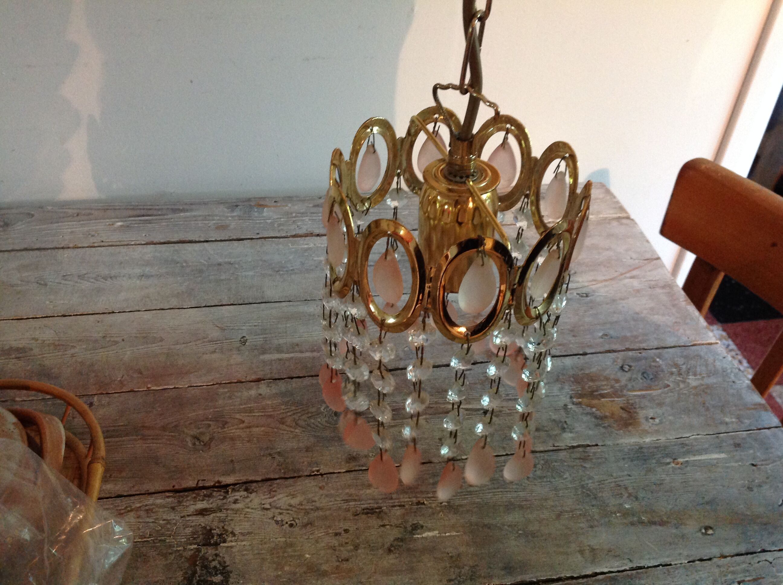 Suspension with stamps