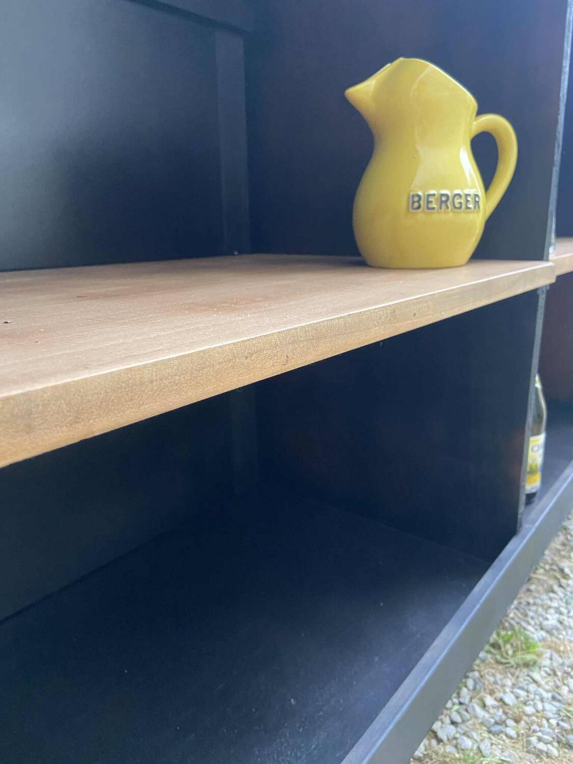 Grand bar en bois