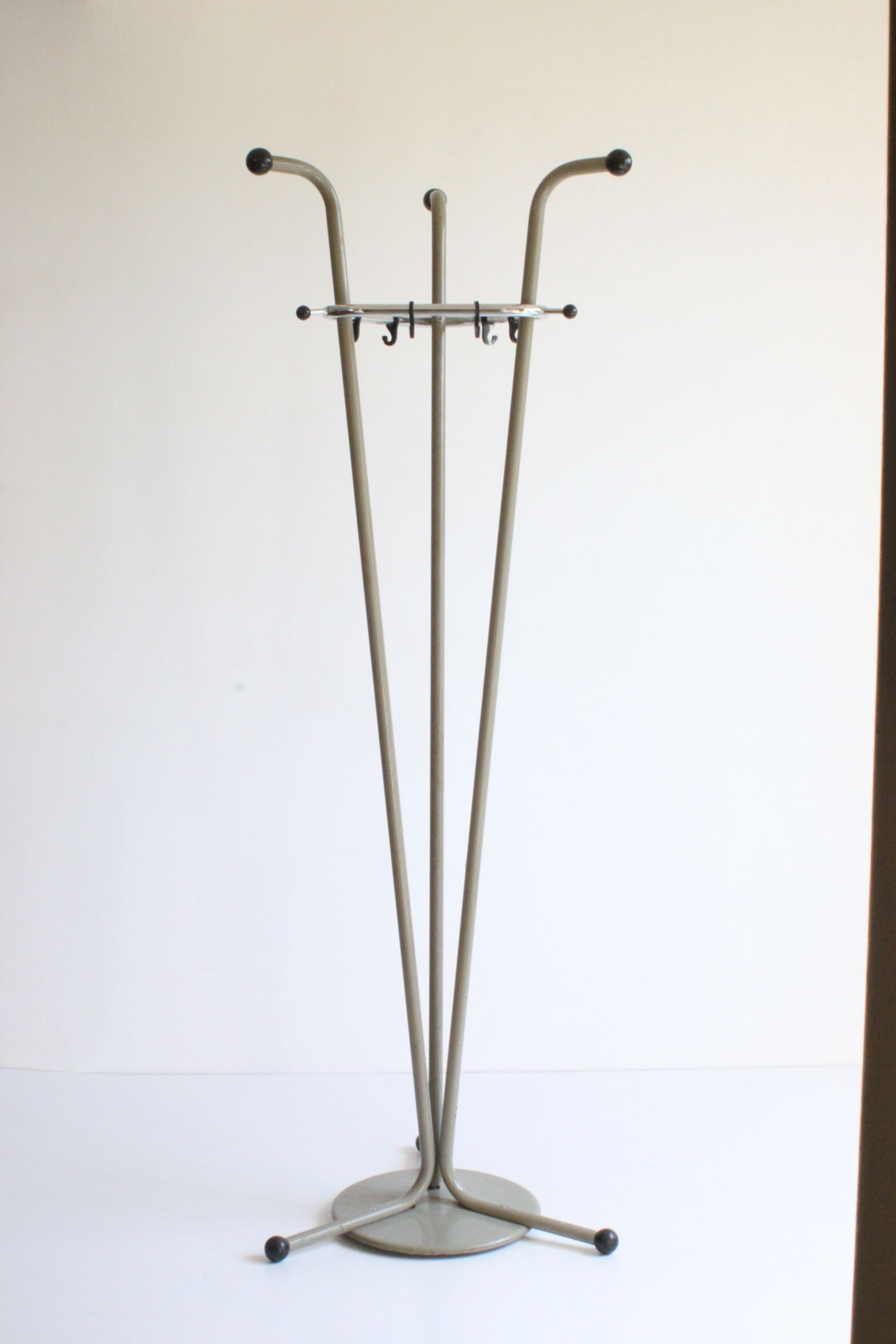Porte-manteau de l’âge atomique Par Tubax, Belgique Années 1950