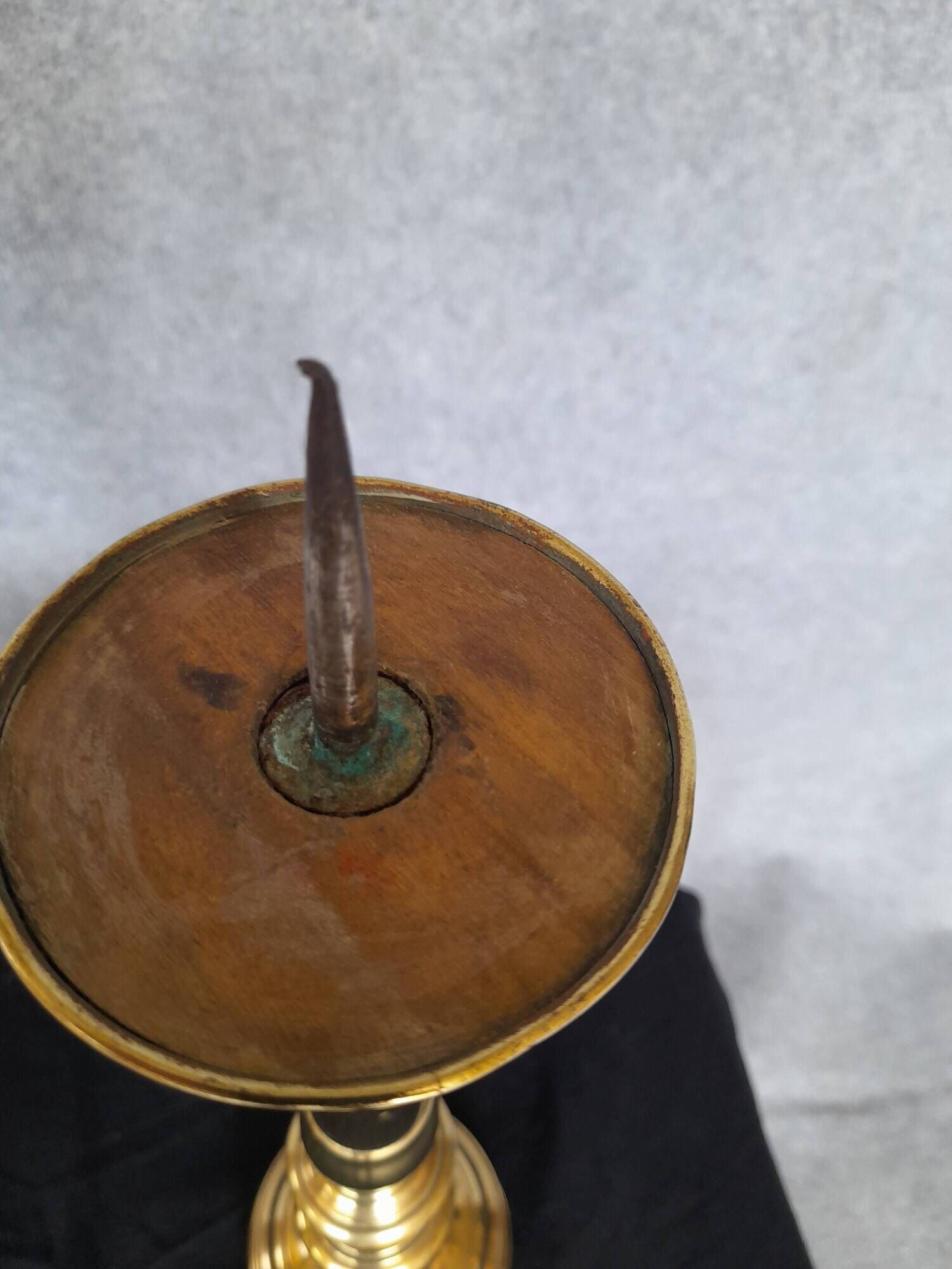 pair of candlesticks (candle holder)
