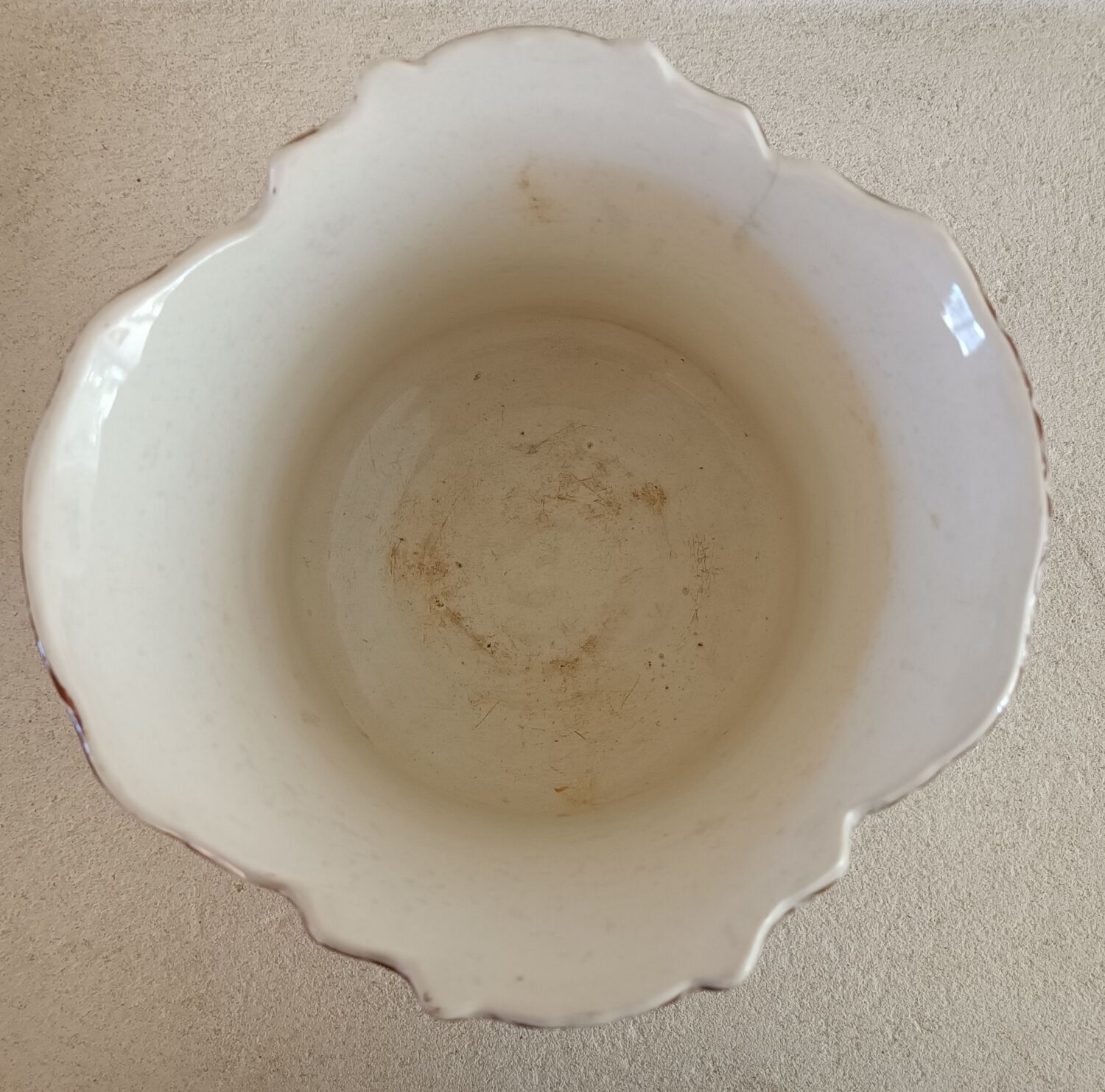 Earthenware planter