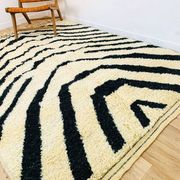 Handmade Moroccan rug 200cm x 300cm