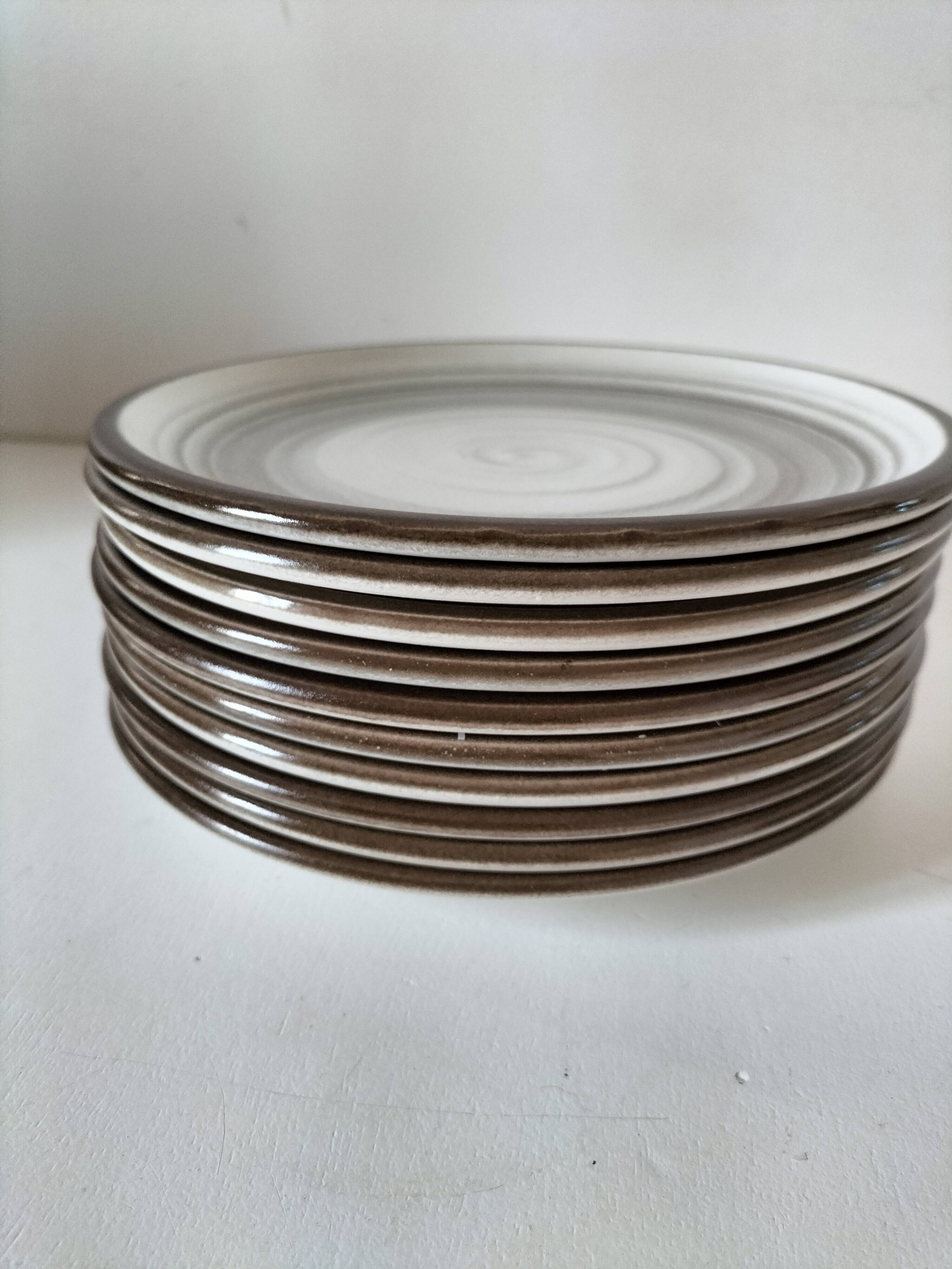 Set of 10 Salins plates with grey and brown mineral spiral decoration