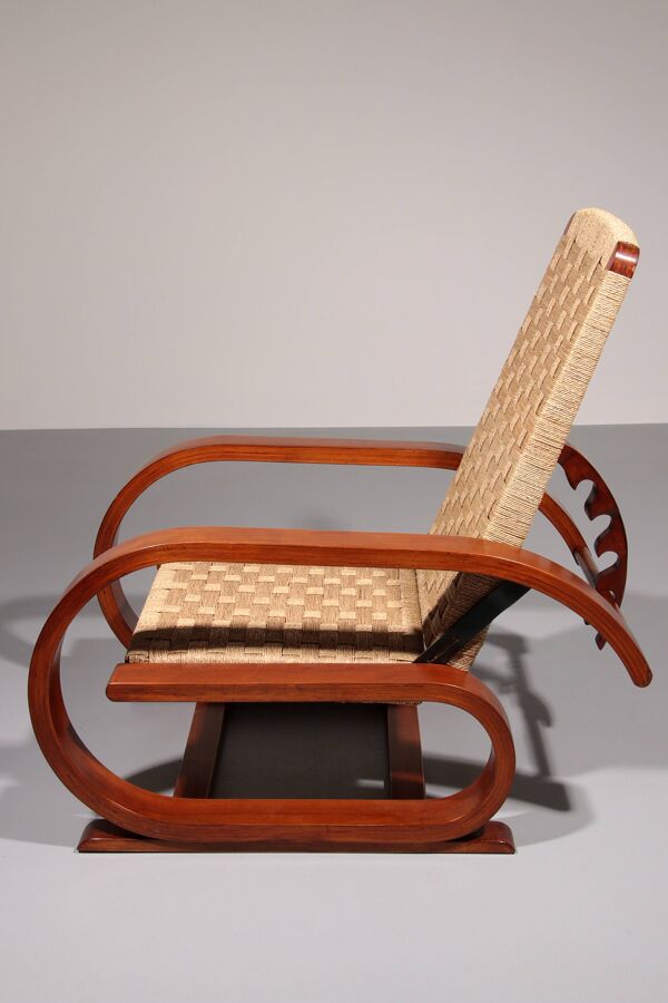 Un fauteuil inclinable en acajou exceptionnellement rare fabriqué en Italie dans les années 1950