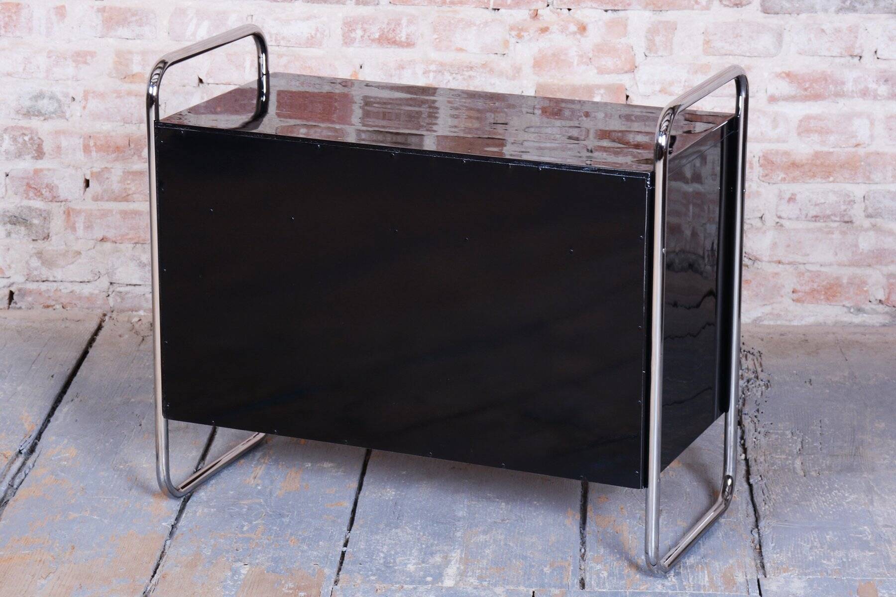 Bauhaus Cabinet in Chrome-Plated Steel by R. Slezák, Czech, 1930s