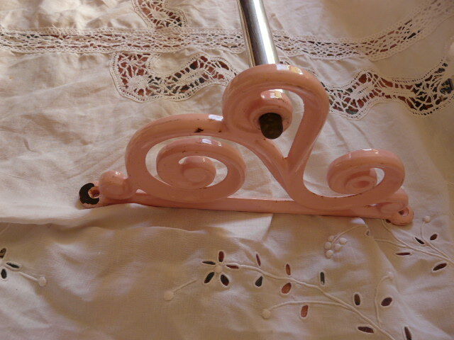 Pink cast iron towel rail Art Deco 30s 40s
