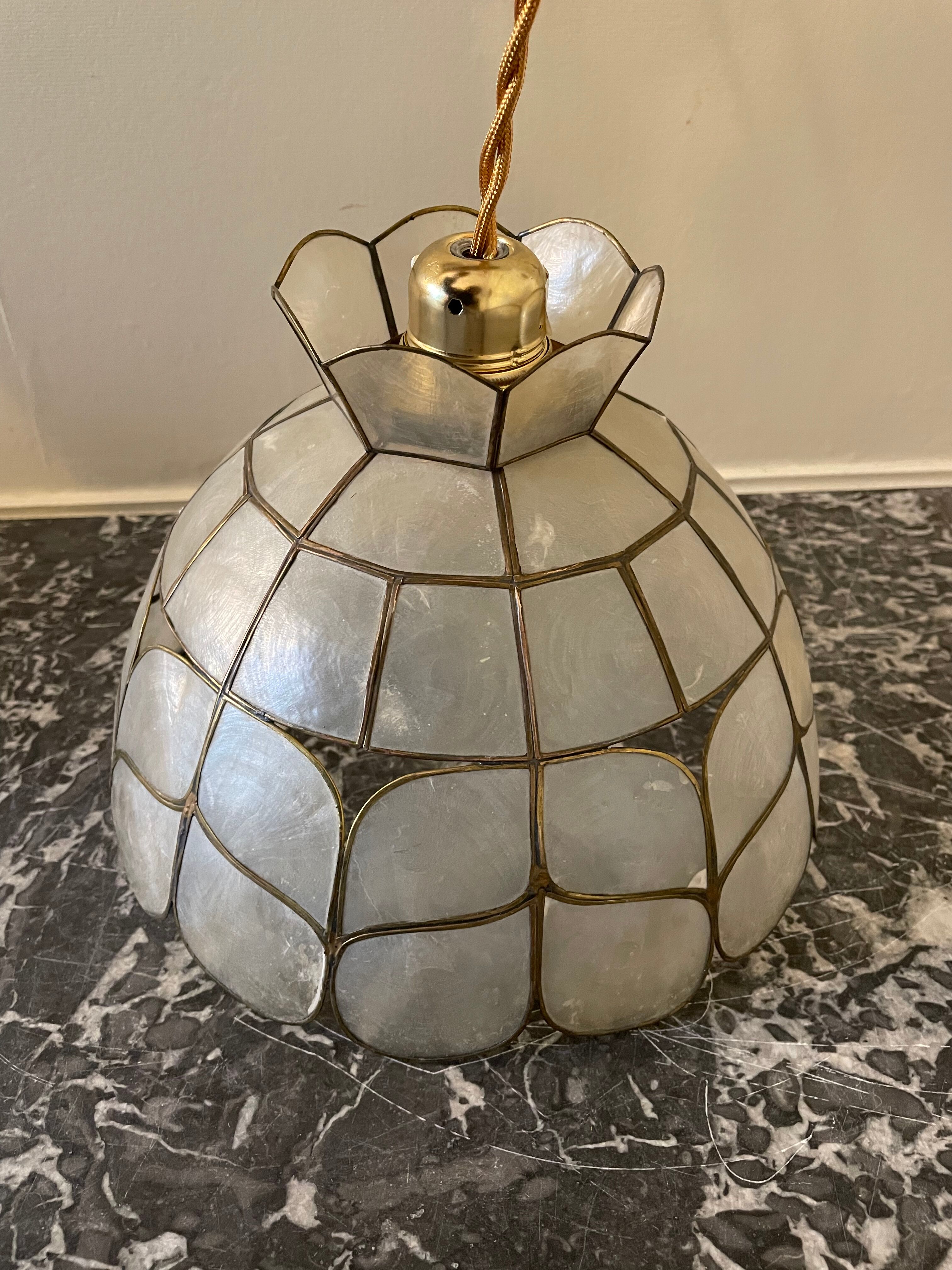 Suspension mother-of-pearl and brass diam 25 cm